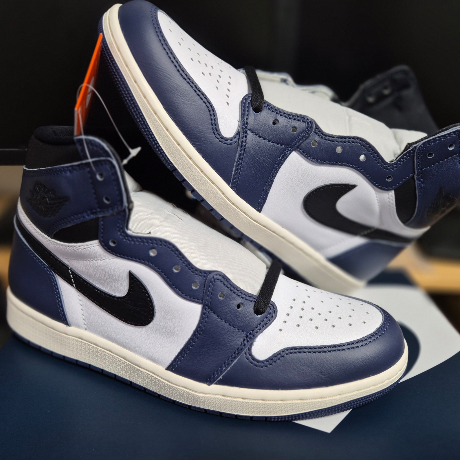 Jordan 1 Retro High OG Midnight Navy 착용 스타일