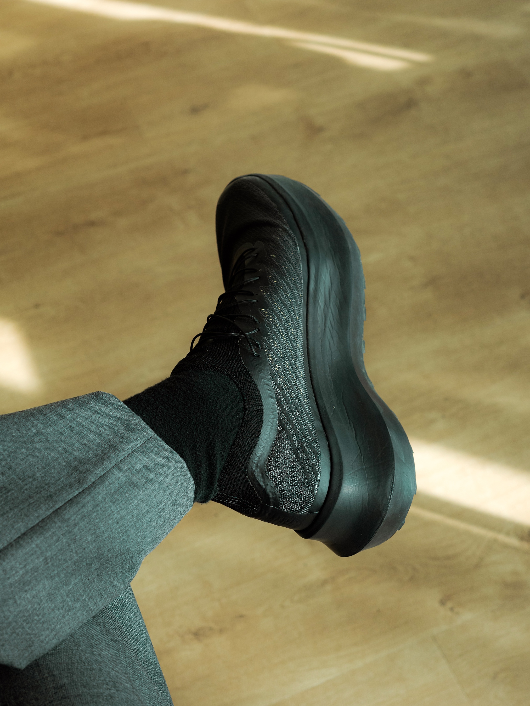 Salomon x Comme des Garcons Pulsar Platform Black 착용 스타일 - 2
