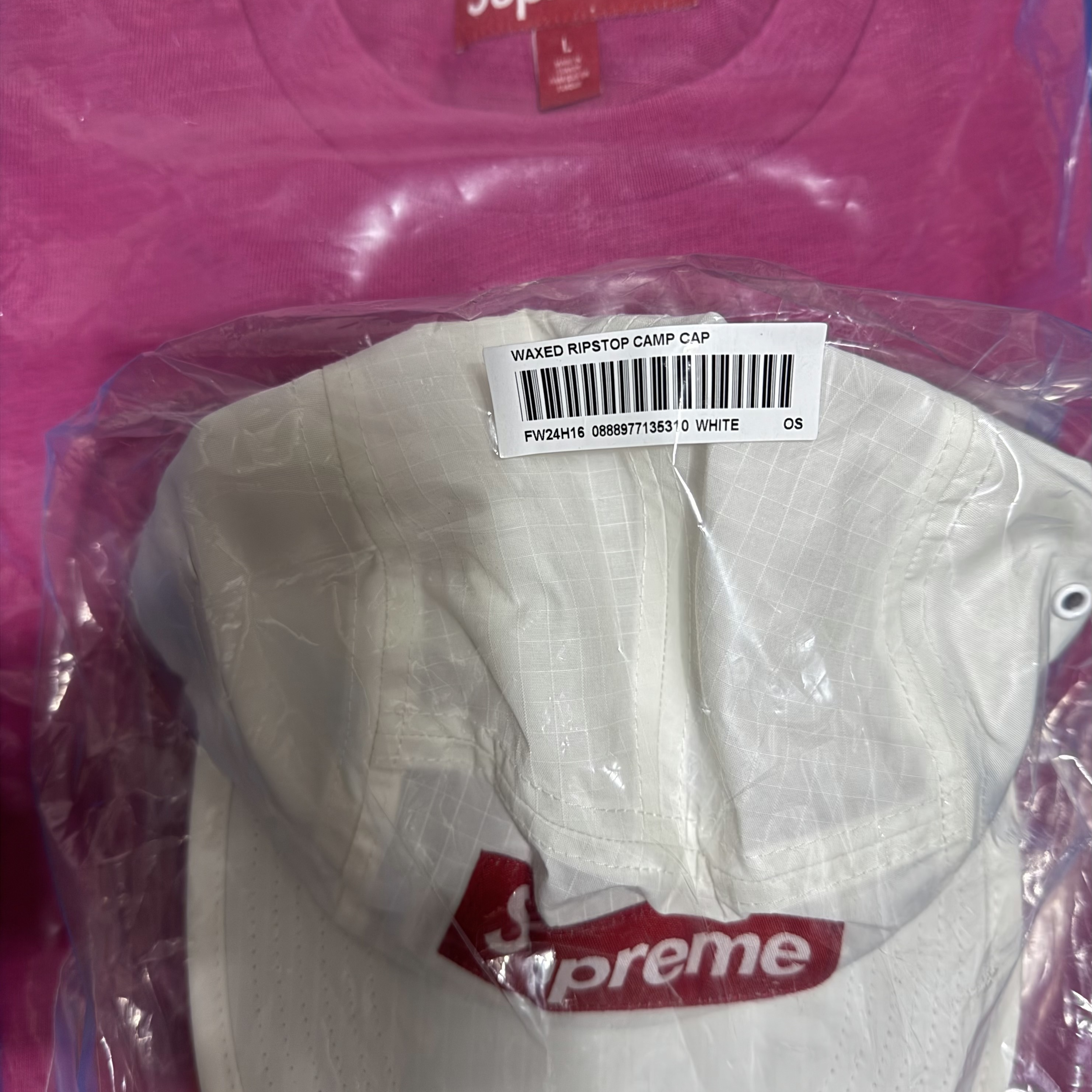 Supreme Old English L/S Top Magenta - 24FW, Supreme Waxed Ripstop Camp Cap White - 24FW 착용 스타일