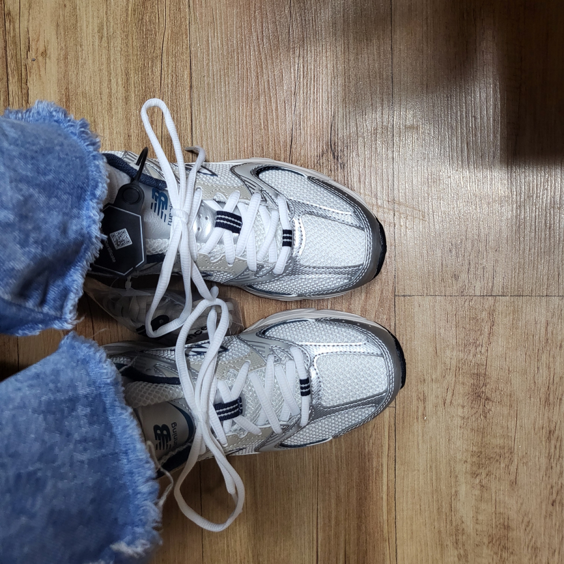 New Balance 530 Steel Grey 착용 스타일