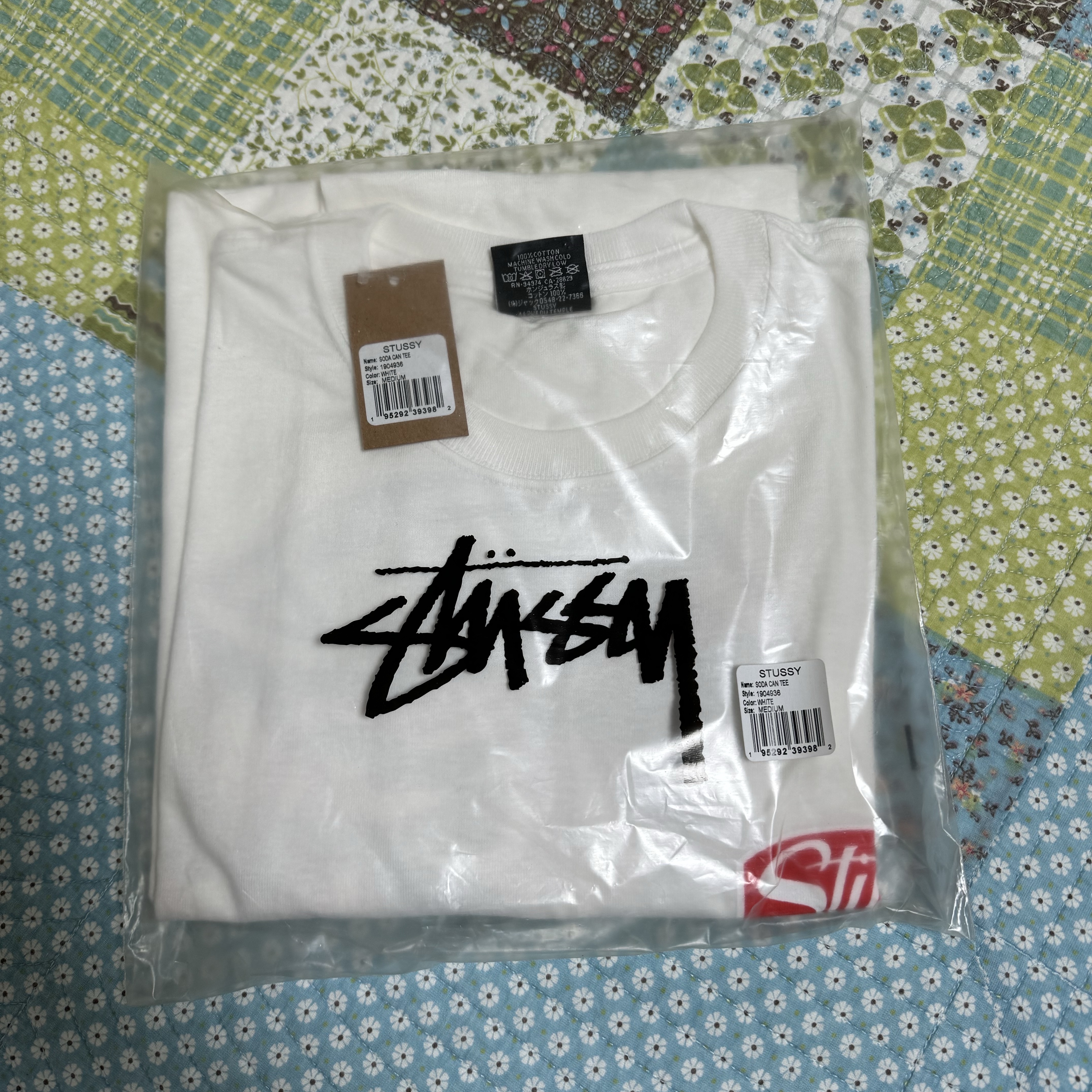 Stussy Soda Can T-Shirt White 착용 스타일