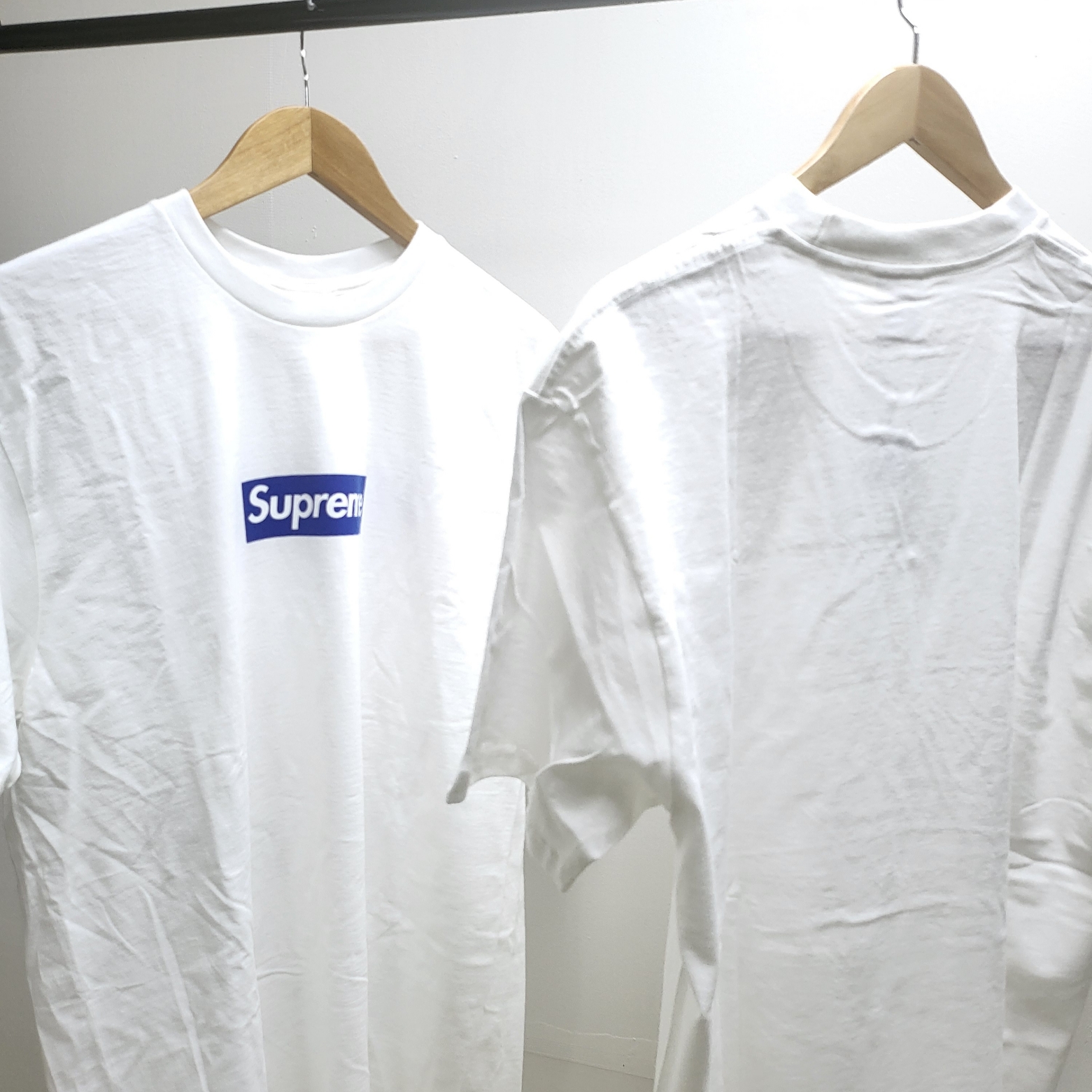 Supreme Seoul Box Logo T-Shirt White - 23FW, Supreme Bandana Box Logo T-Shirt White - 19FW 착용 스타일 - 2