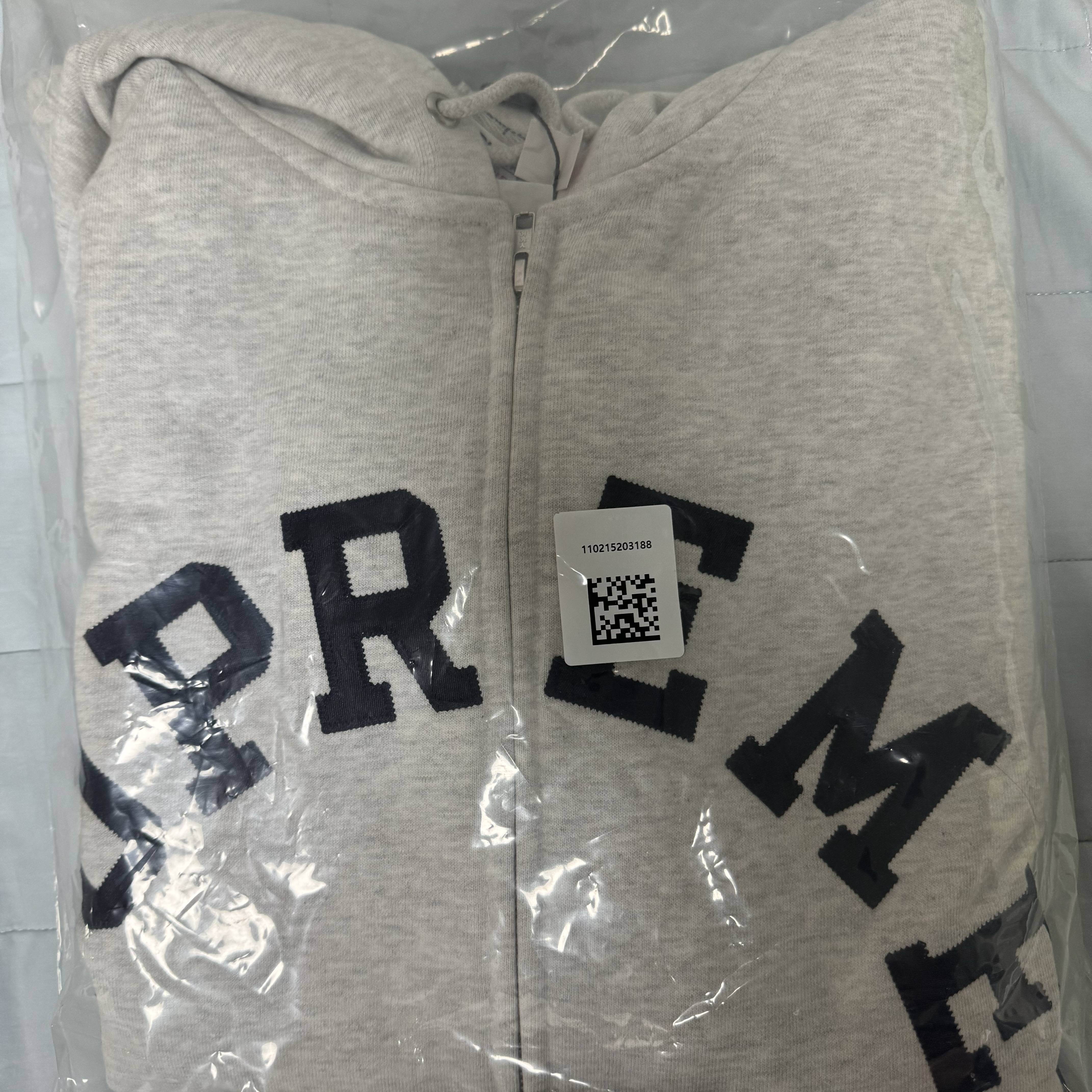 Supreme x Champion Zip Up Hooded Sweatshirt Ash Grey - 24SS 착용 스타일