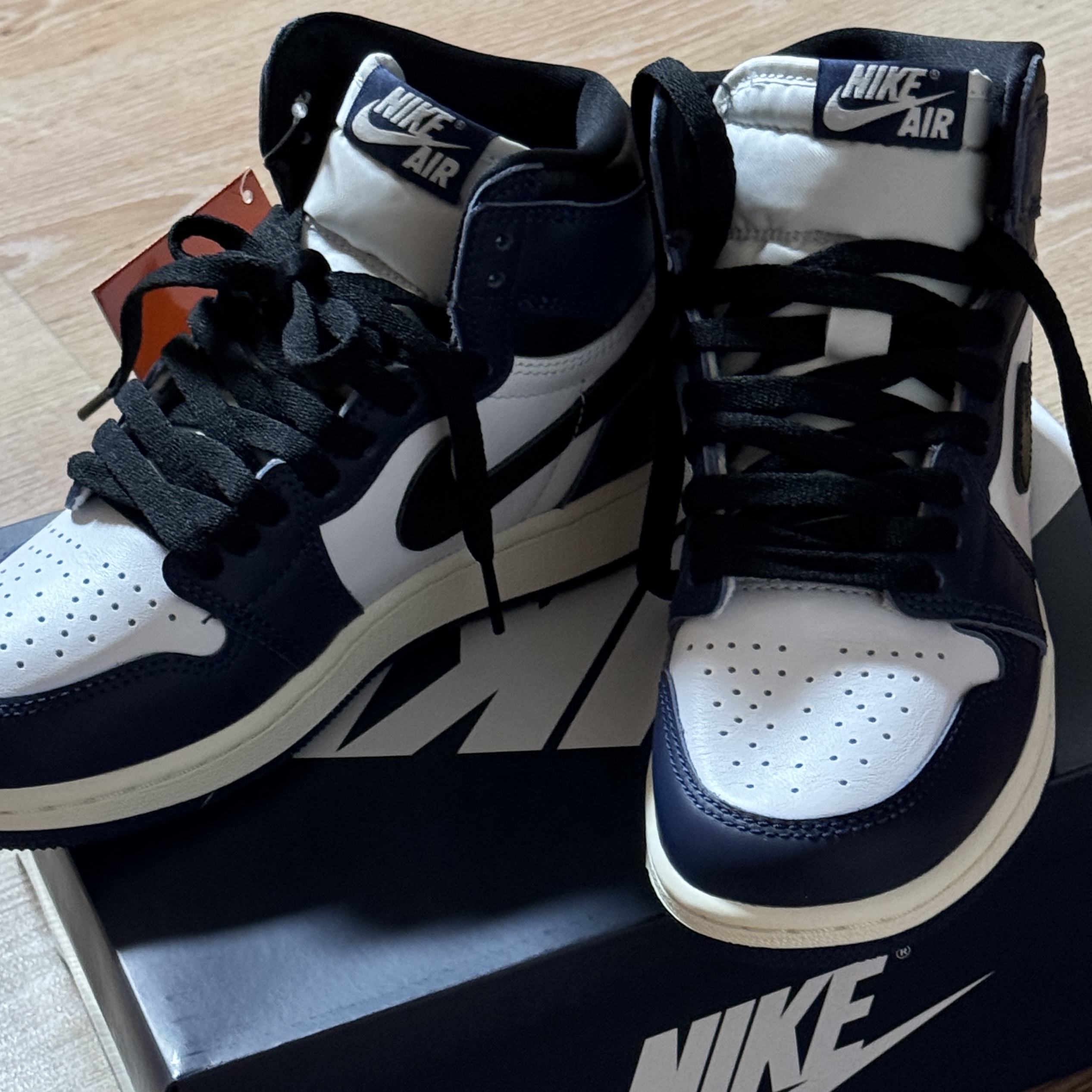 Jordan 1 Retro High OG Midnight Navy 착용 스타일