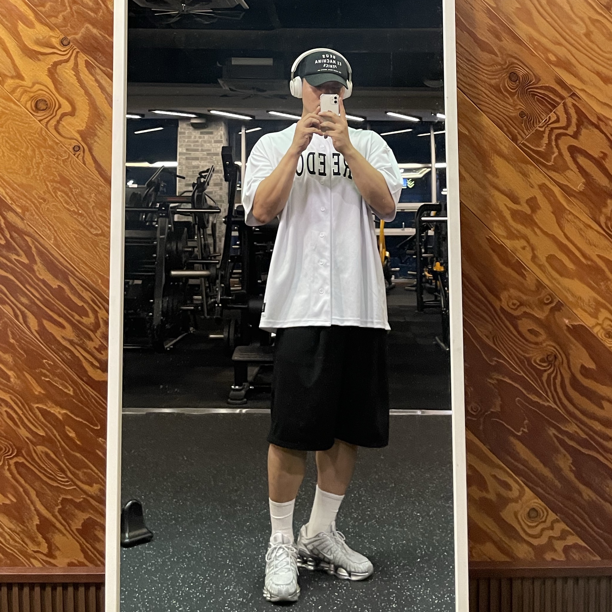 (W) Nike Shox TL Pure Platinum and Metallic Silver 착용 스타일