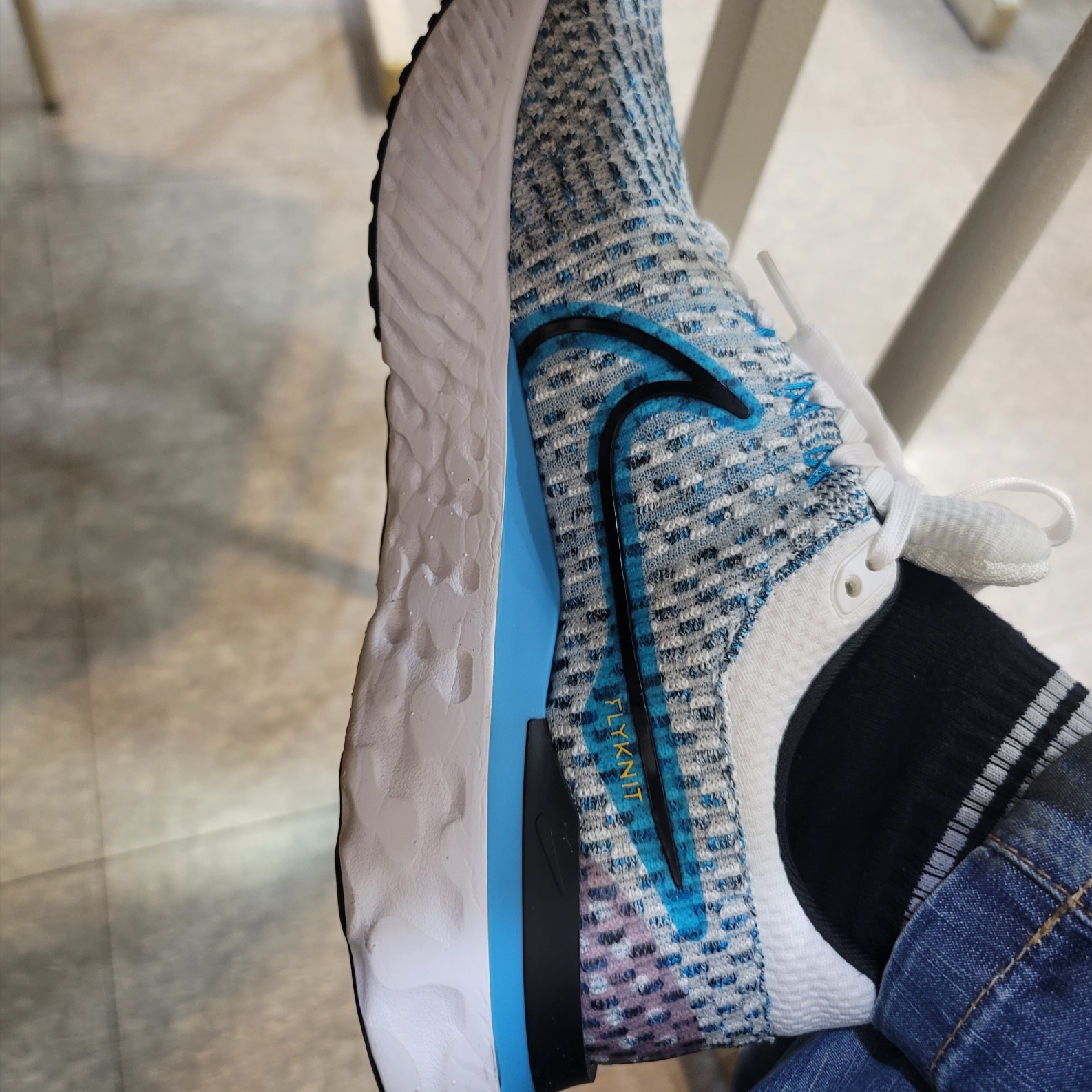 Nike React Infinity Run Flyknit 3 White Blue Orbit 착용 스타일