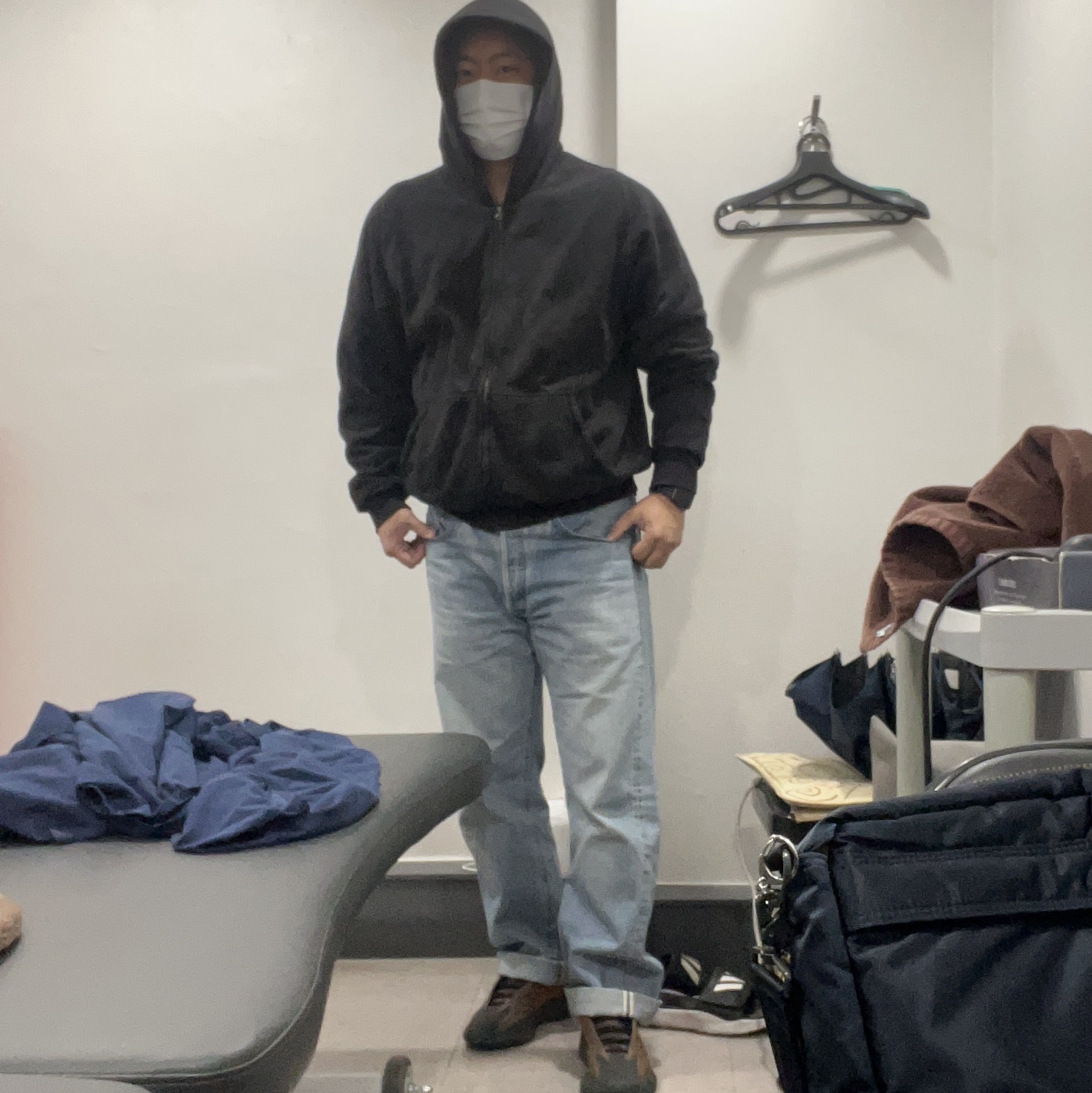 Levi's LVC 1955 Japan 501 Jean Blackjack Blue, Yeezy YZY Zip-Up Hoodie Black 착용 스타일