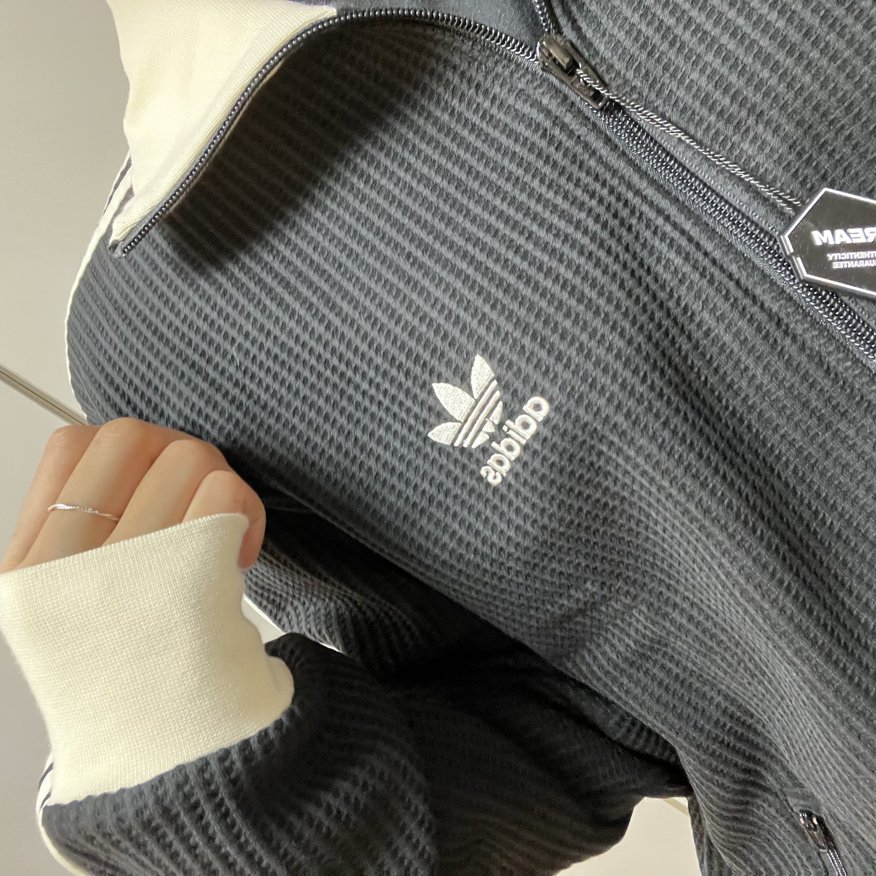 Adidas Waffle Beckenbauer Track Top Black - KR Sizing 착용 스타일 - 1