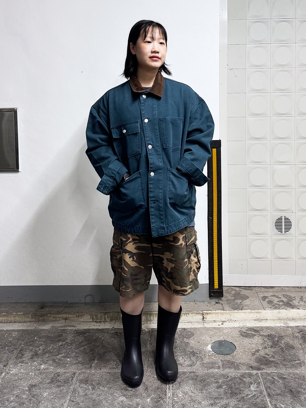 QT8 GARMENTS TL Washed Work Chore Jacket Navy, QT8 GARMENTS BN Camo Ripstop Cargo Shorts Khaki 착용 스타일 - 2