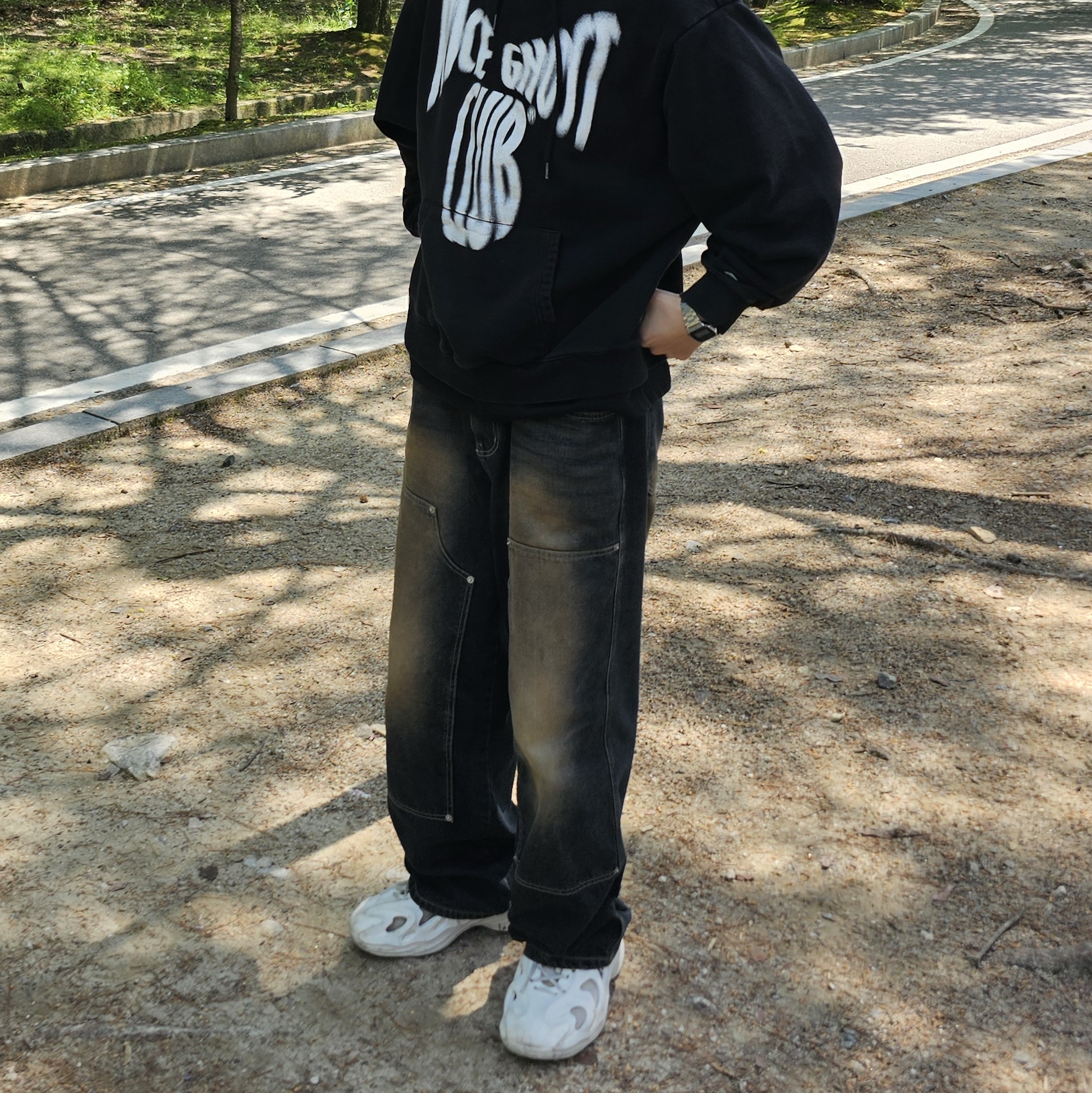 Adidas Adifom Q Off White, BAPE By Bathing Ape T-Shirt Grey 착용 스타일 - 2