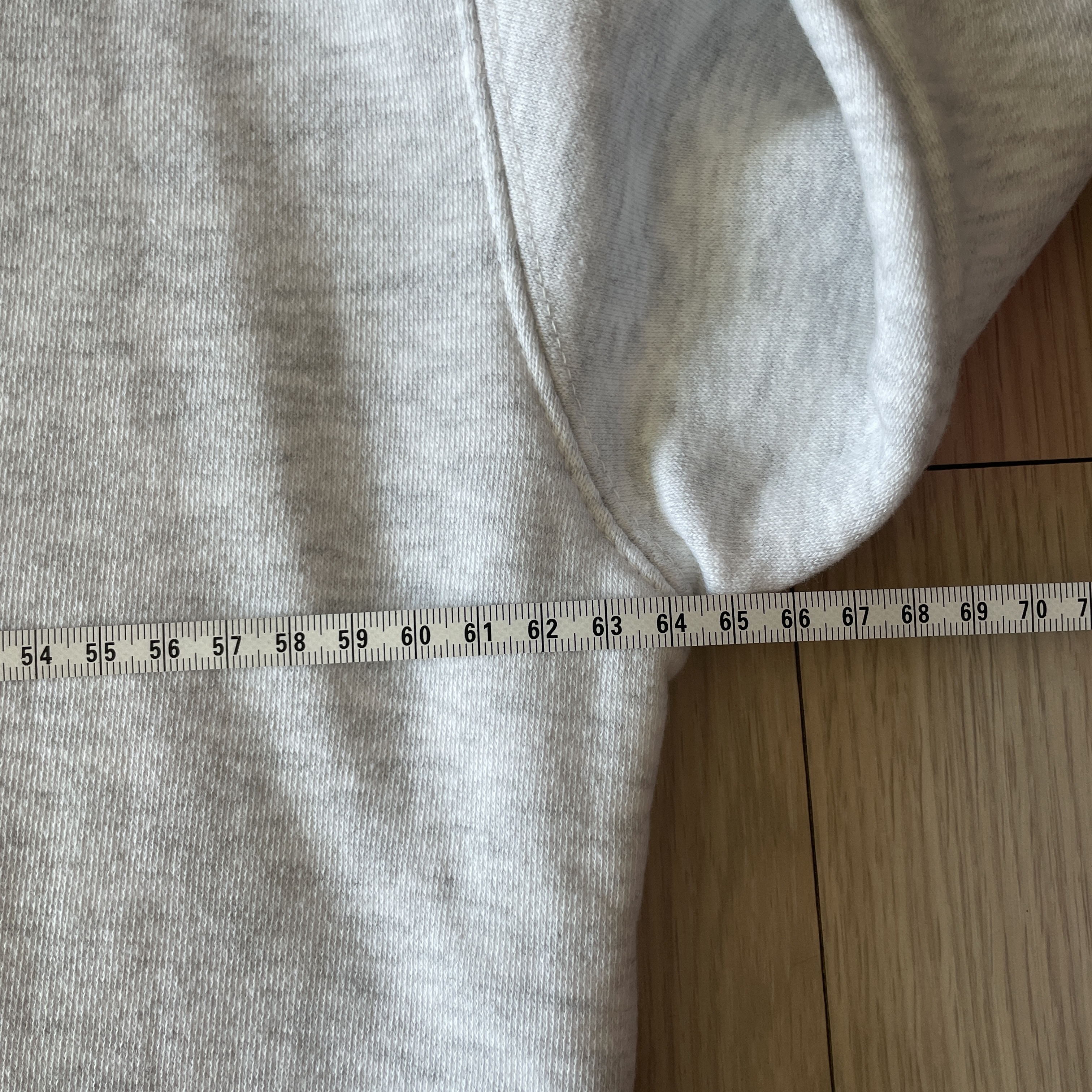 IAB Studio Hoodie Light Gray 착용 스타일 - 3
