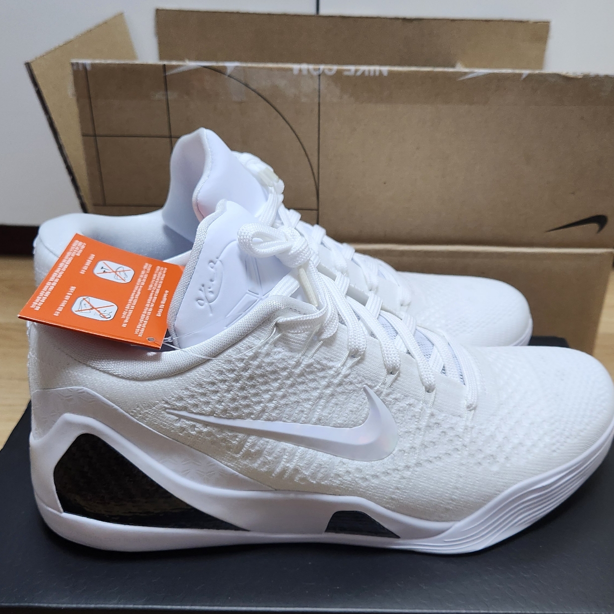 Nike Kobe 9 Elite Low Protro Halo 착용 스타일 - 3