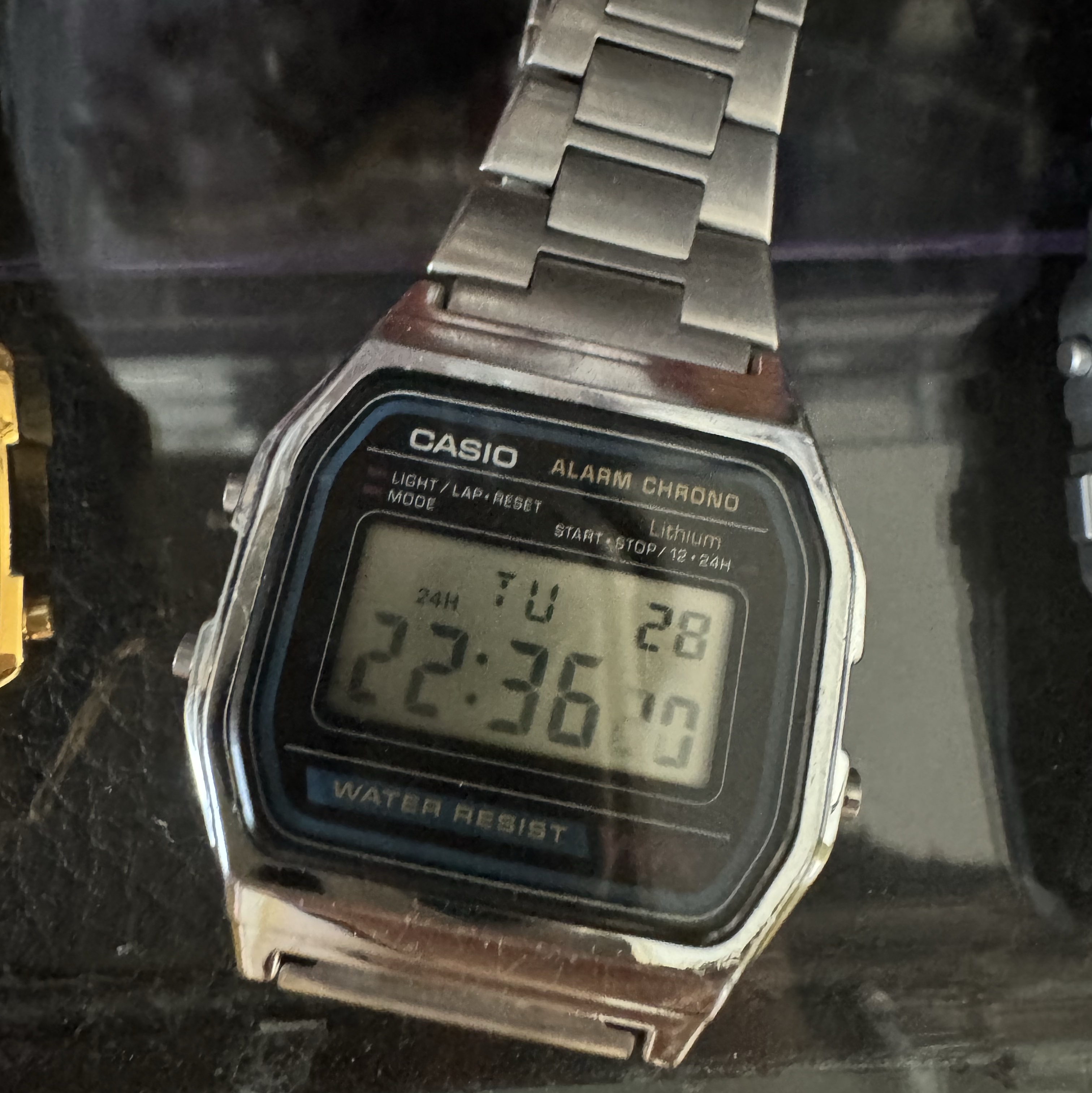 Casio A-158WA-1 착용 스타일