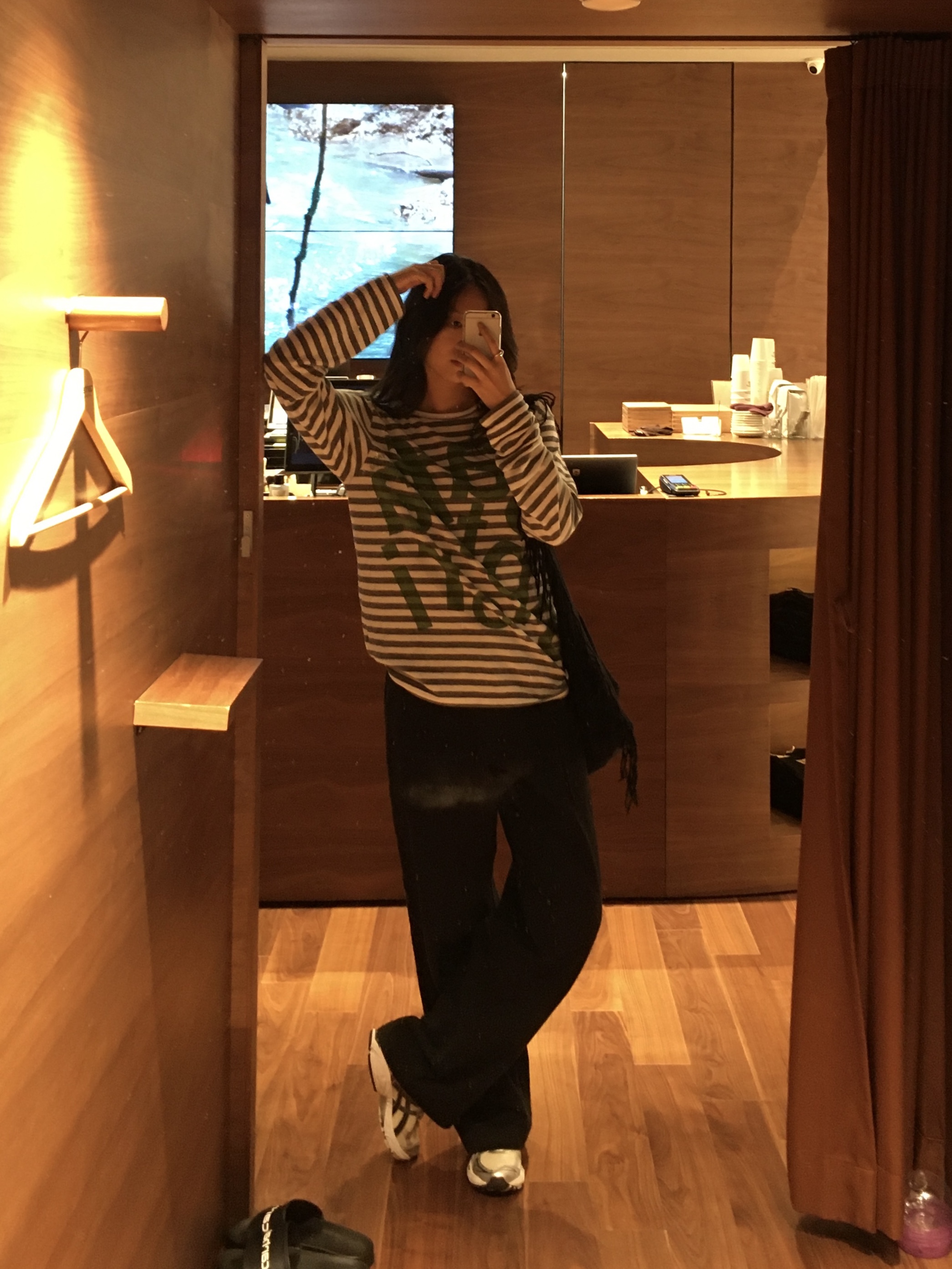 [KREAM 단독] Safarispot Ticketing Stripe Border Tee Gray, Asics Gel-Kayano 14 Cream Black 착용 스타일 - 2