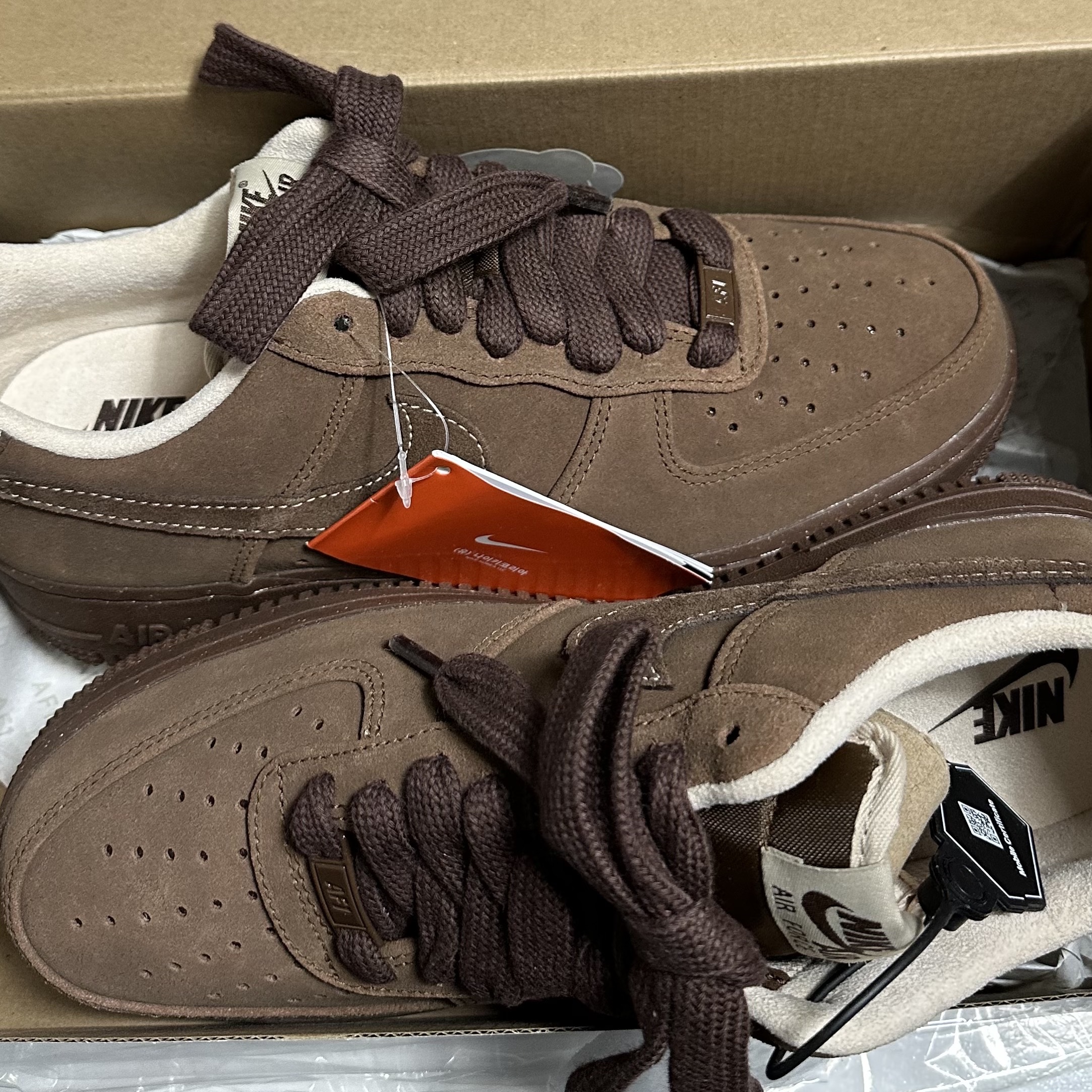 (W) Nike Air Force 1 '07 Cacao Wow 착용 스타일 - 2