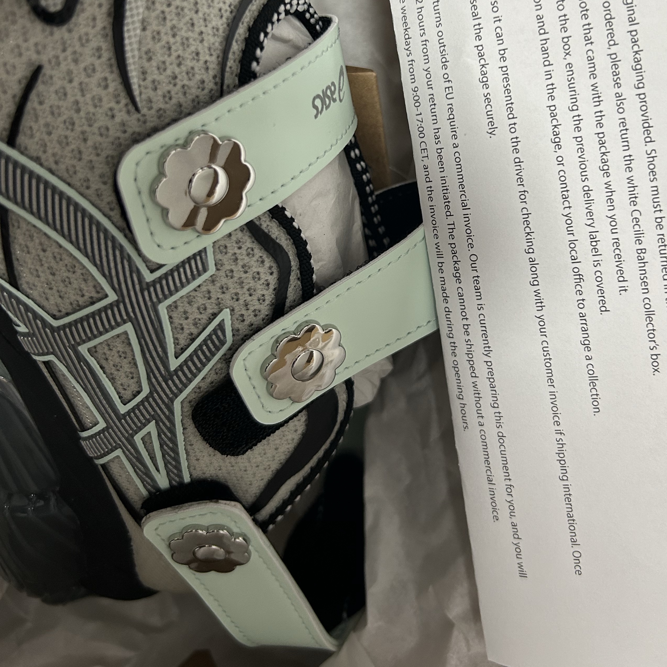 Asics x Cecilie Bahnsen Gel-Quantum 360 VIII Silver Mint 착용 스타일