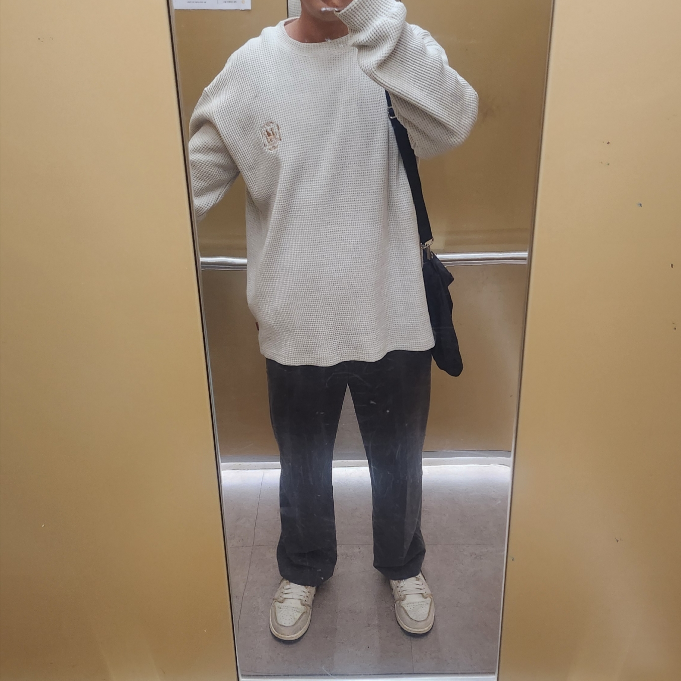 IAB Studio x Delicious in Dungeon Waffle Long Sleeve Oatmeal, Jordan 1 Retro Low OG EX White and Coconut Milk 착용 스타일