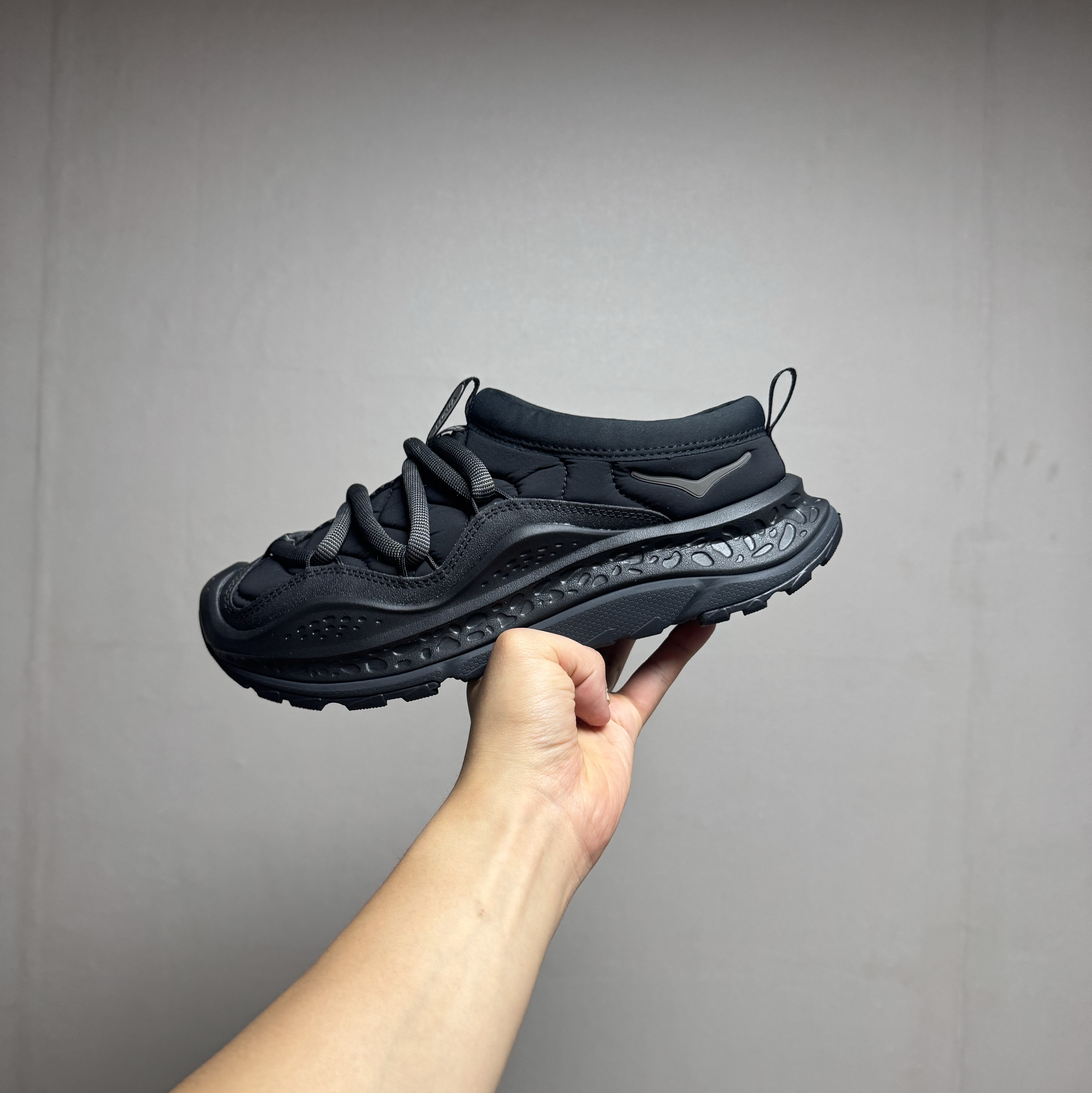 Hoka Ora Primo Black 착용 스타일