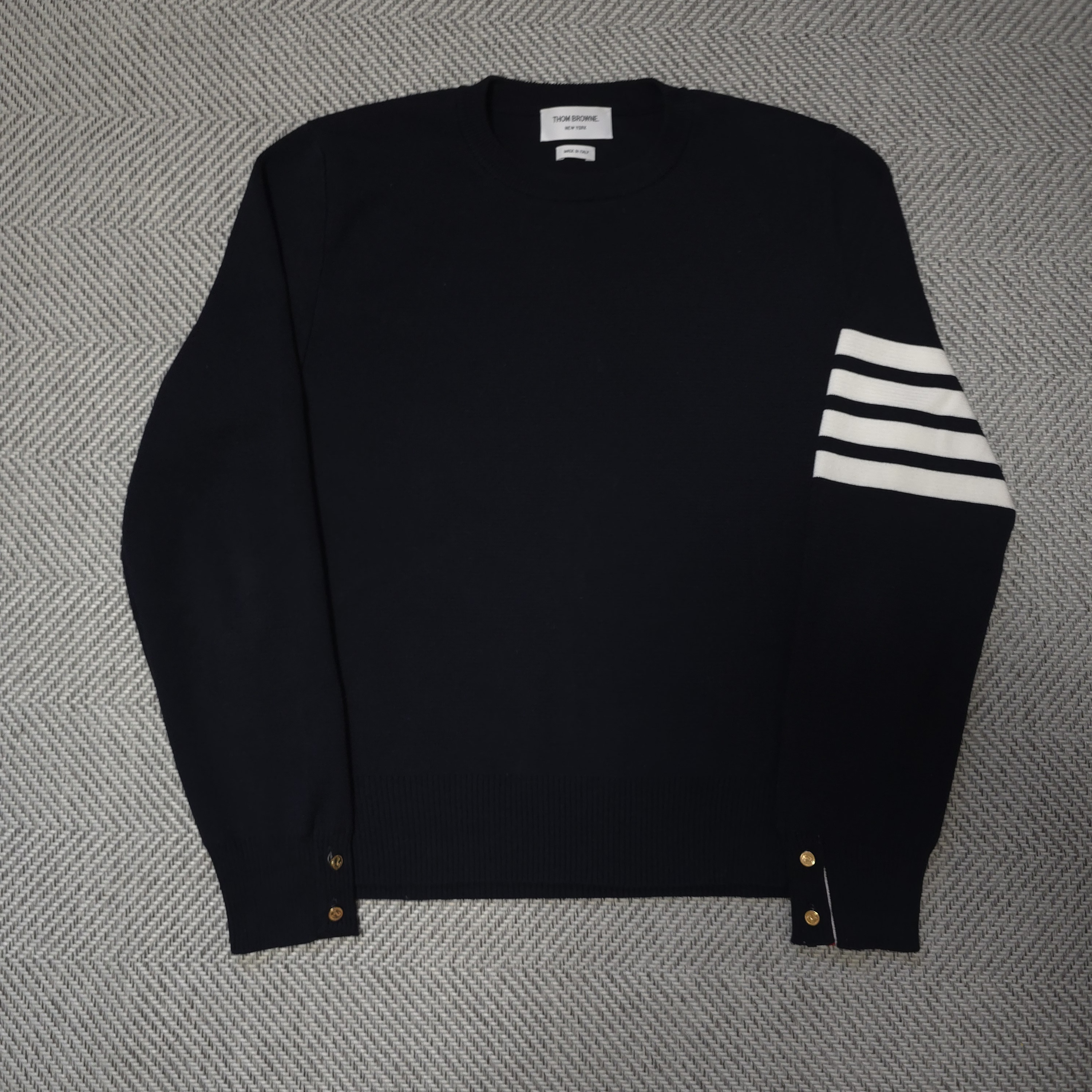 Thom Browne Milano Stitch 4-Bar Crewneck Pullover Knit Navy 착용 스타일