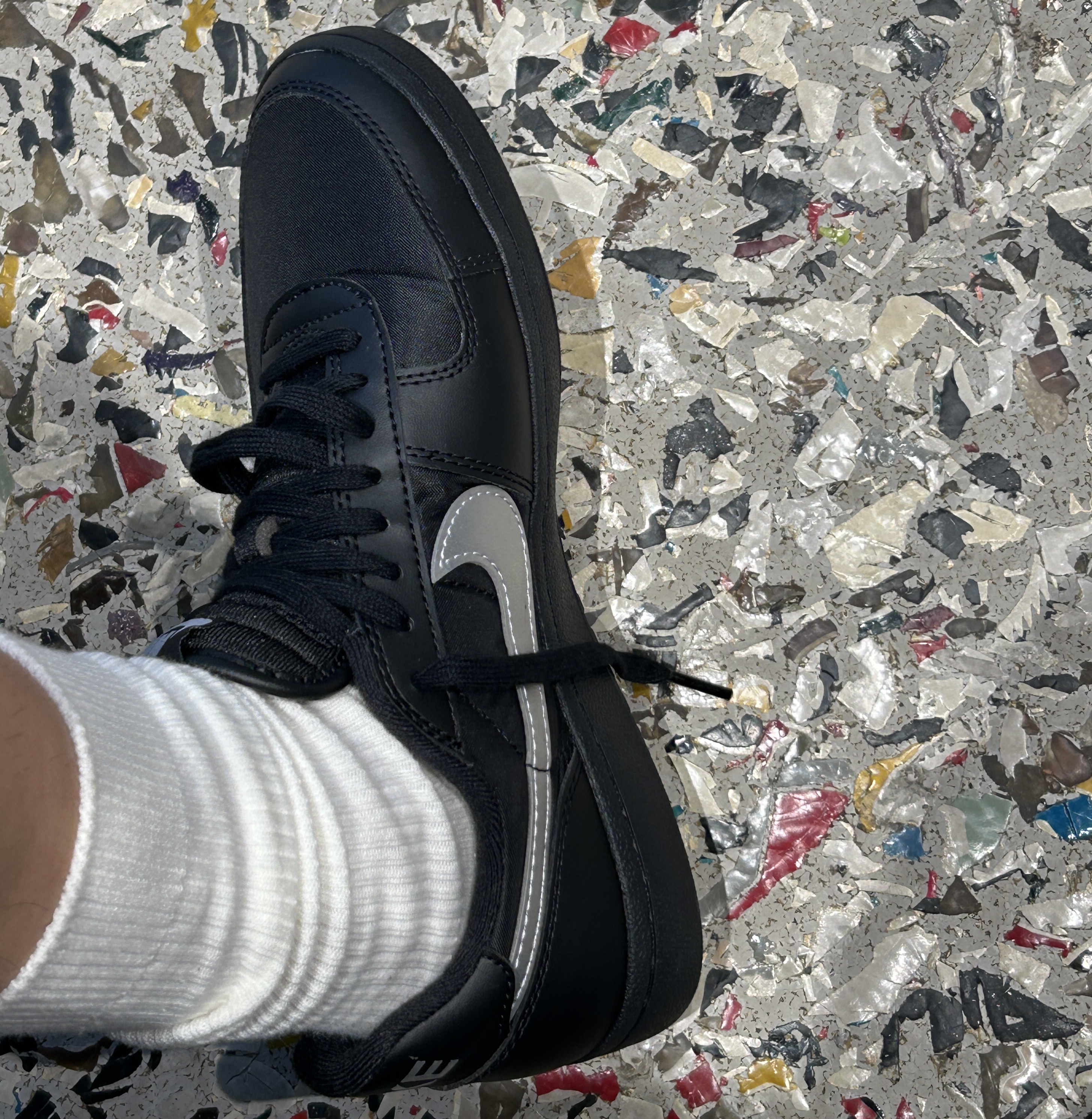 (W) Nike Field General 82 Black Grey 착용 스타일