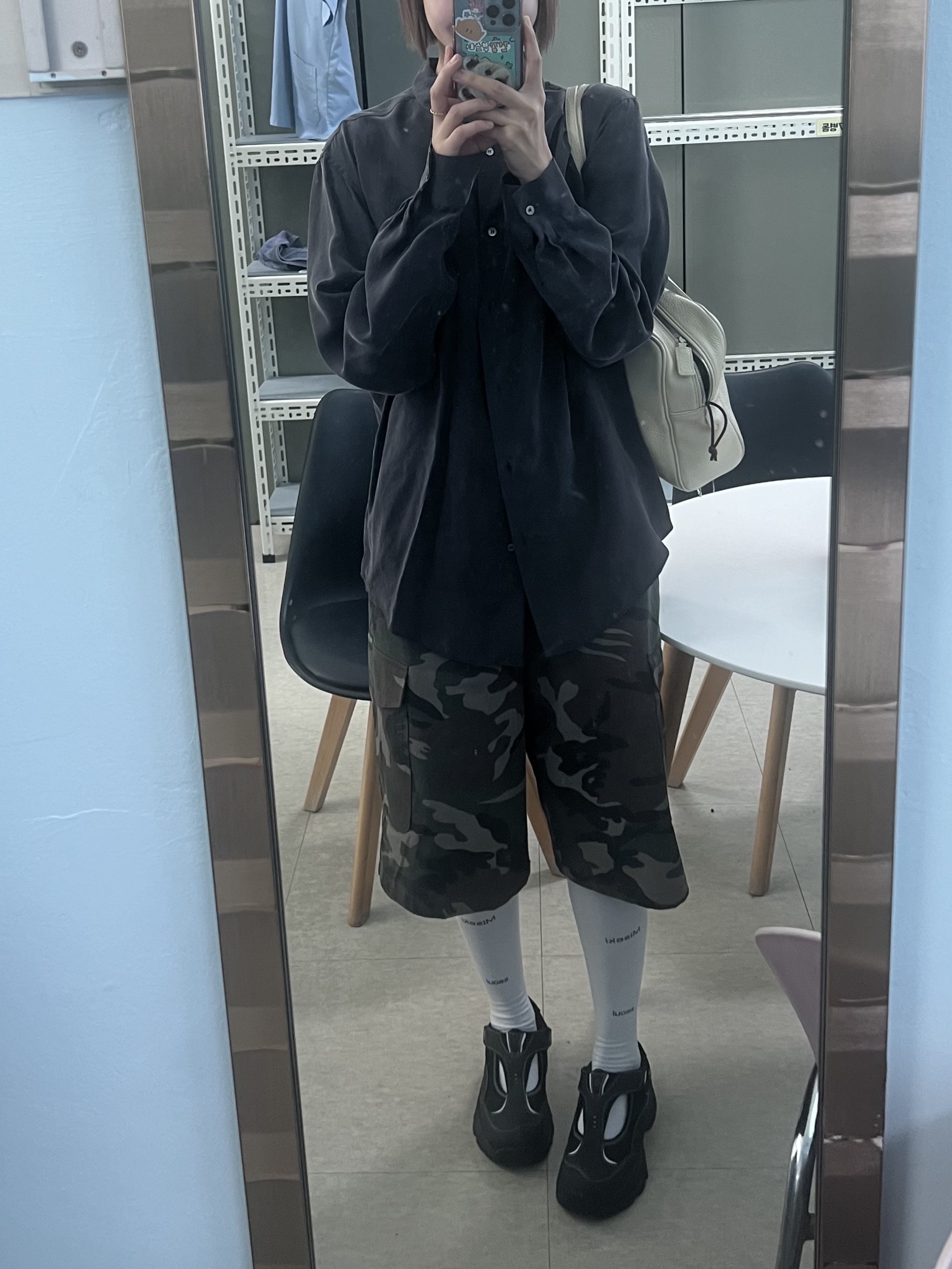 (W) Honsby Darling Harbour2 Black 착용 스타일 - 1