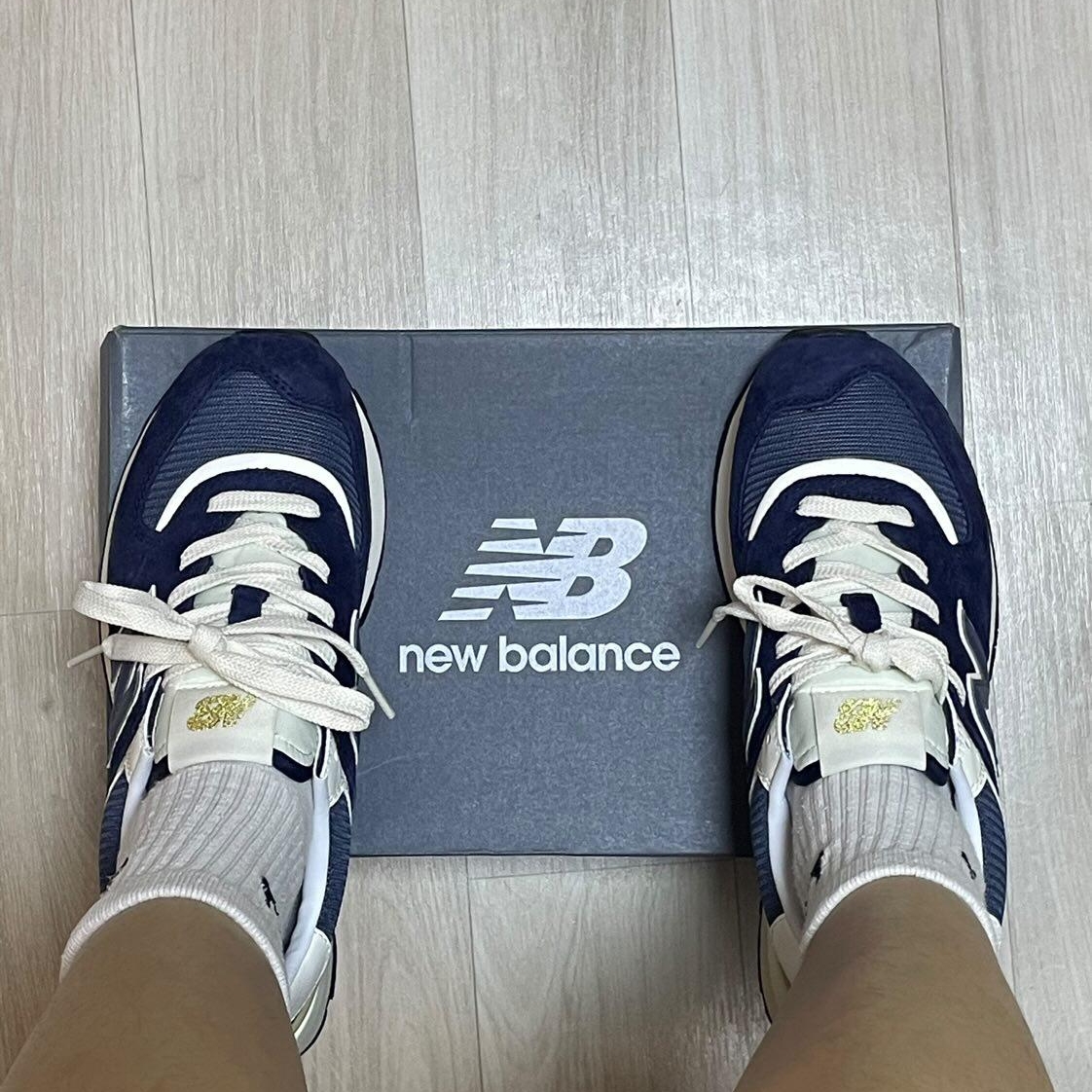 New Balance 574 Legacy Navy 착용 스타일