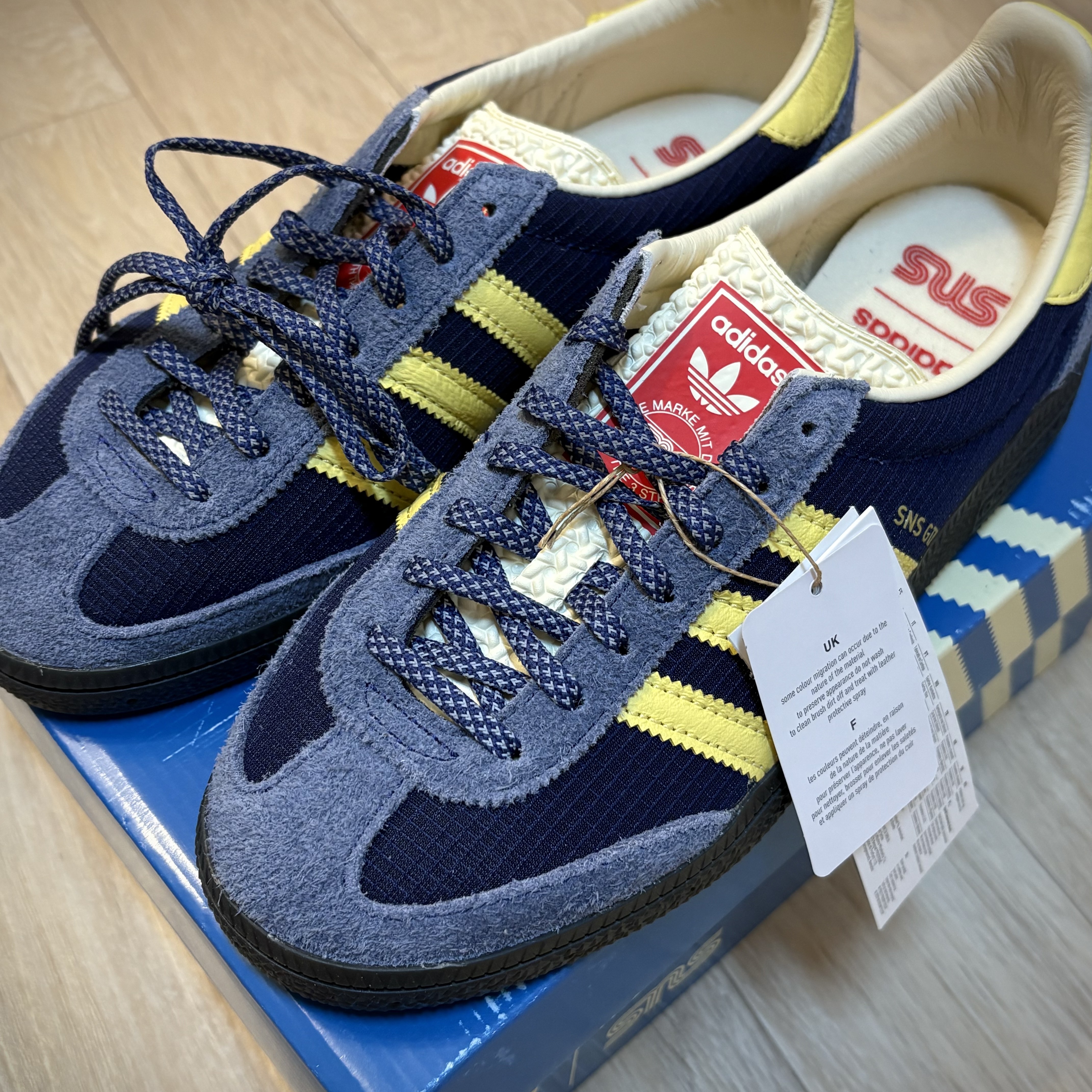 Adidas x SNS GT II Berlin 착용 스타일