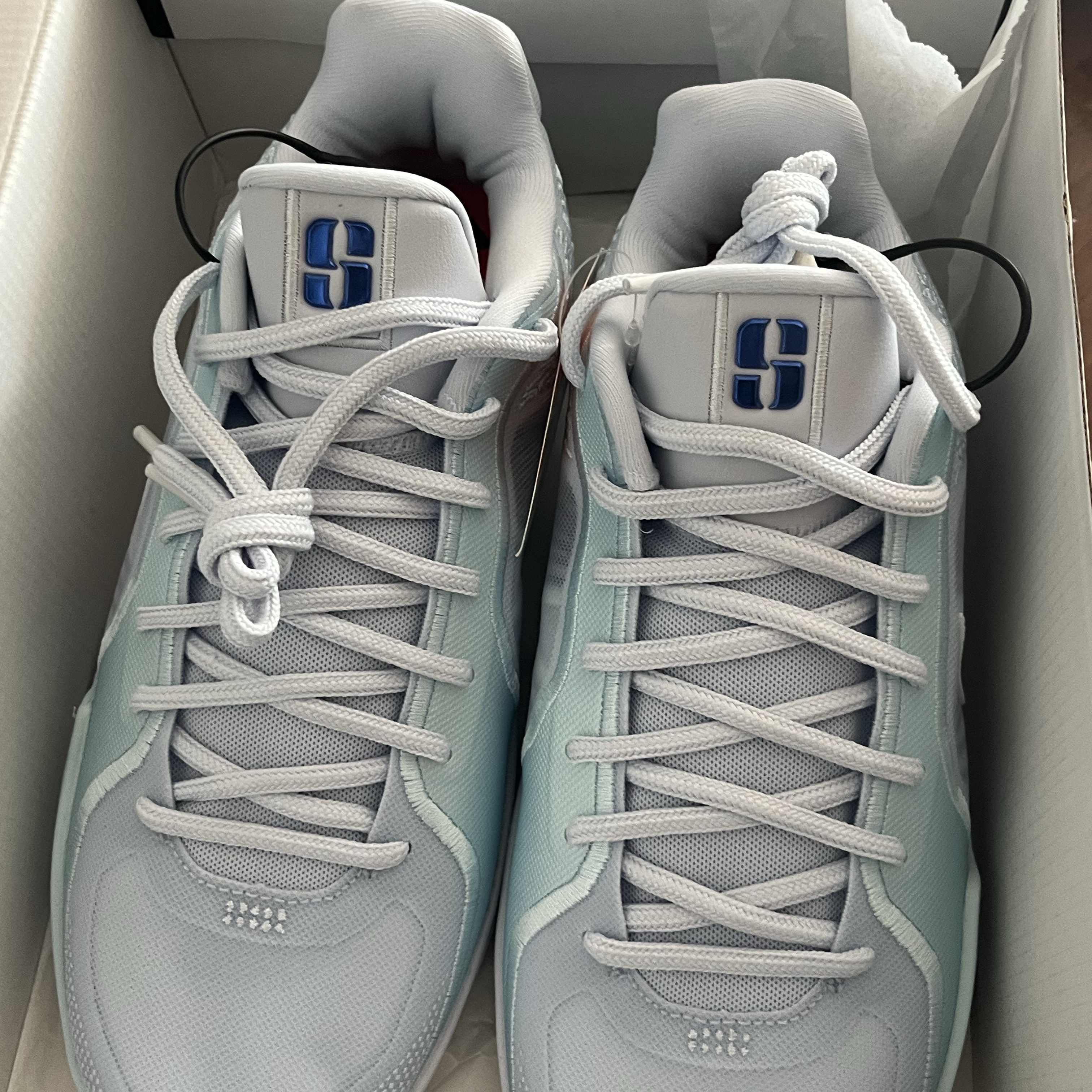 Nike Sabrina 2 EP Conductor 착용 스타일