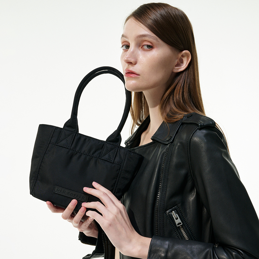 델 코퍼 쇼퍼 나일론 블랙 에디션 미니(Der koffer Shopper Nylon Black Edition Mini) - 3