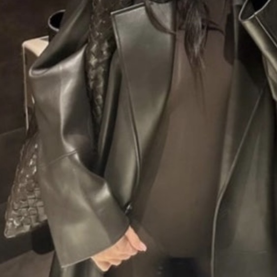Bottega Veneta Small Hop Fondant 착용 스타일