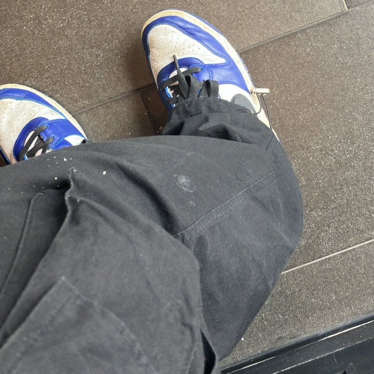 Jordan 1 x Travis Scott x Fragment Retro Low OG SP Military Blue, Nike x Ambush Dunk High Deep Royal Blue 착용 스타일 - 2