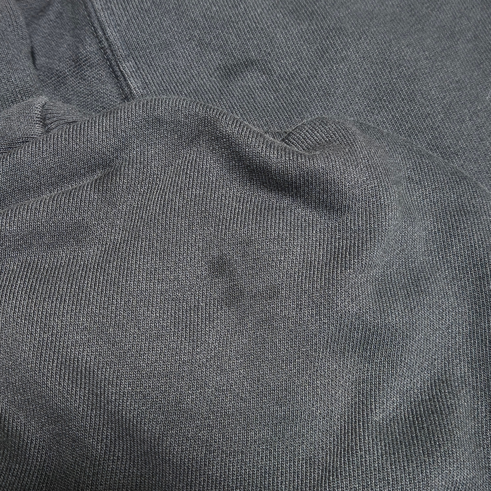Yeezy Gap Engineered By Balenciaga Dove Hoodie Washed Black 착용 스타일 - 2