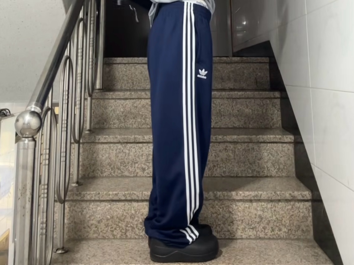 Adidas Adicolor Classics Firebird Track Pants Night Indigo - KR Sizing 착용 스타일 - 2