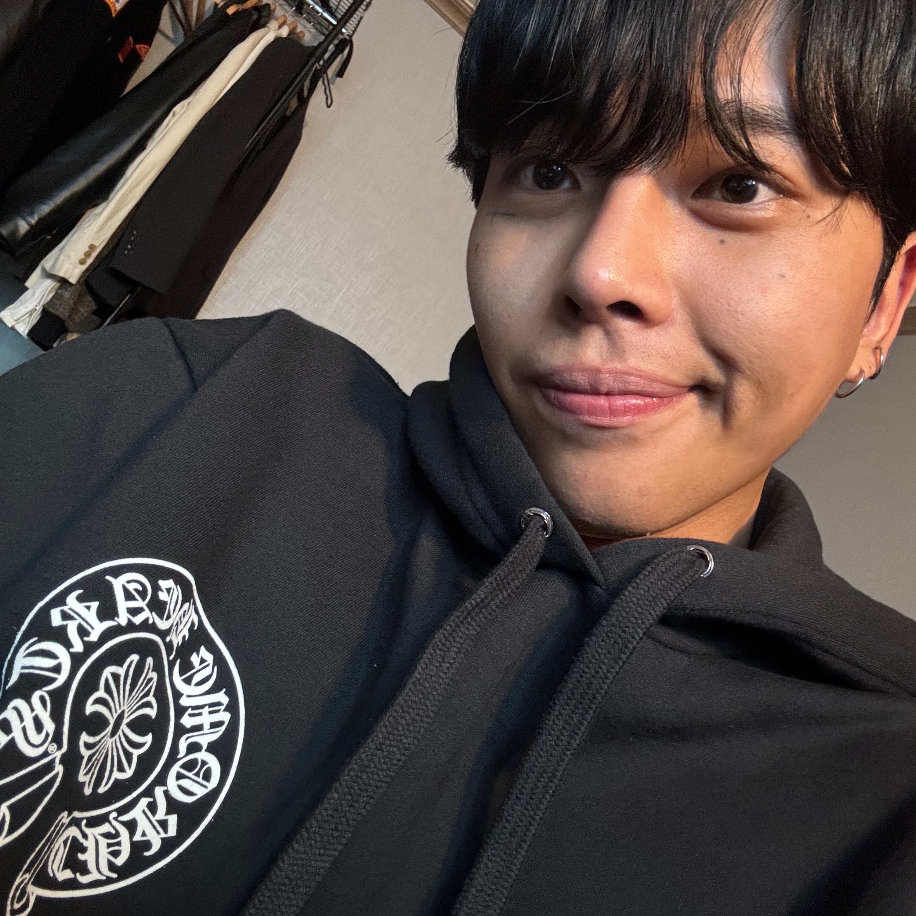 Chrome Hearts Horseshoe Hoodie Black - New York Exclusive 착용 스타일