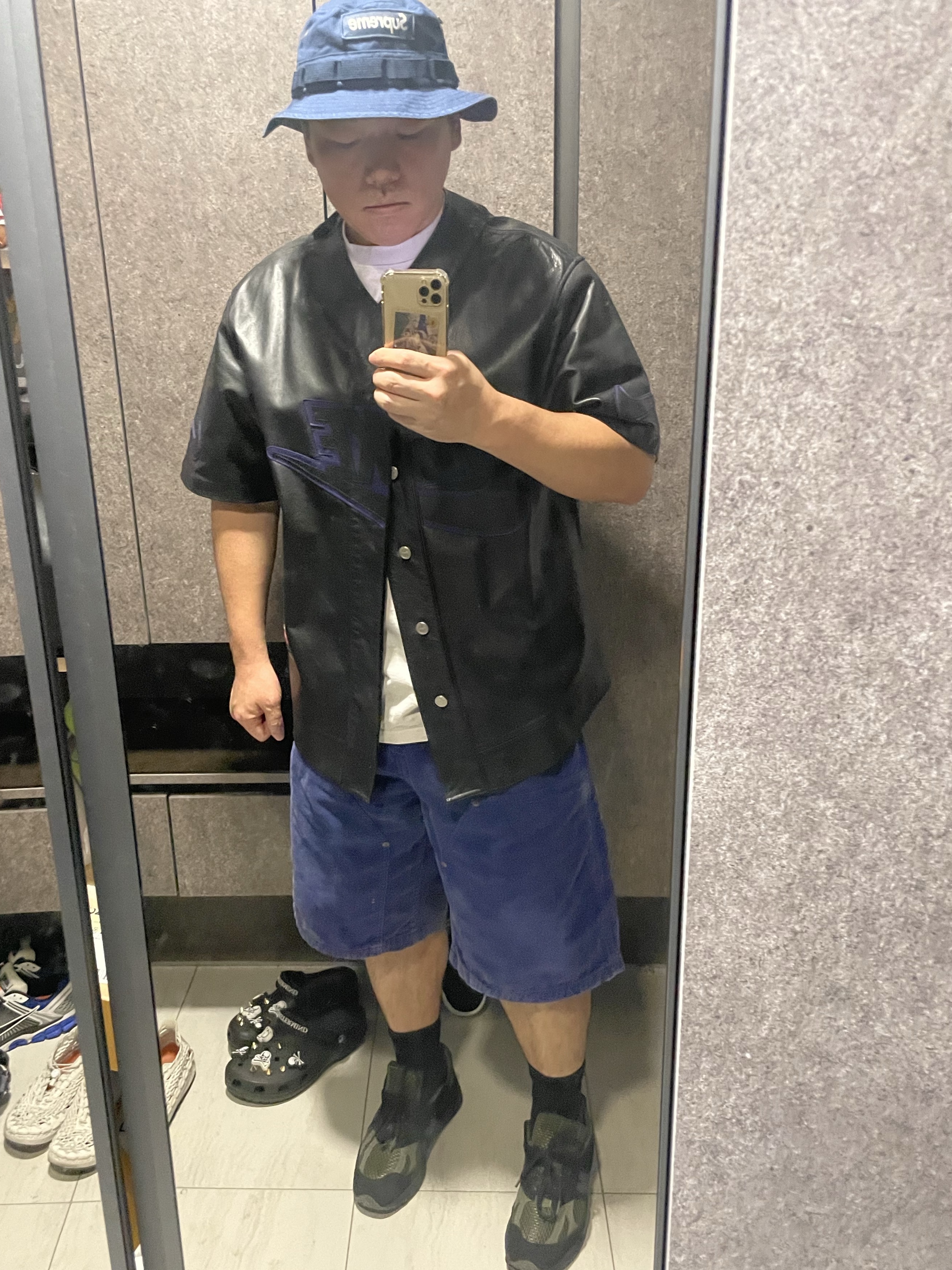 Supreme Military Boonie Navy - 24FW, Supreme Washed Corduroy Double Knee Painter Short Blue - 24SS 착용 스타일