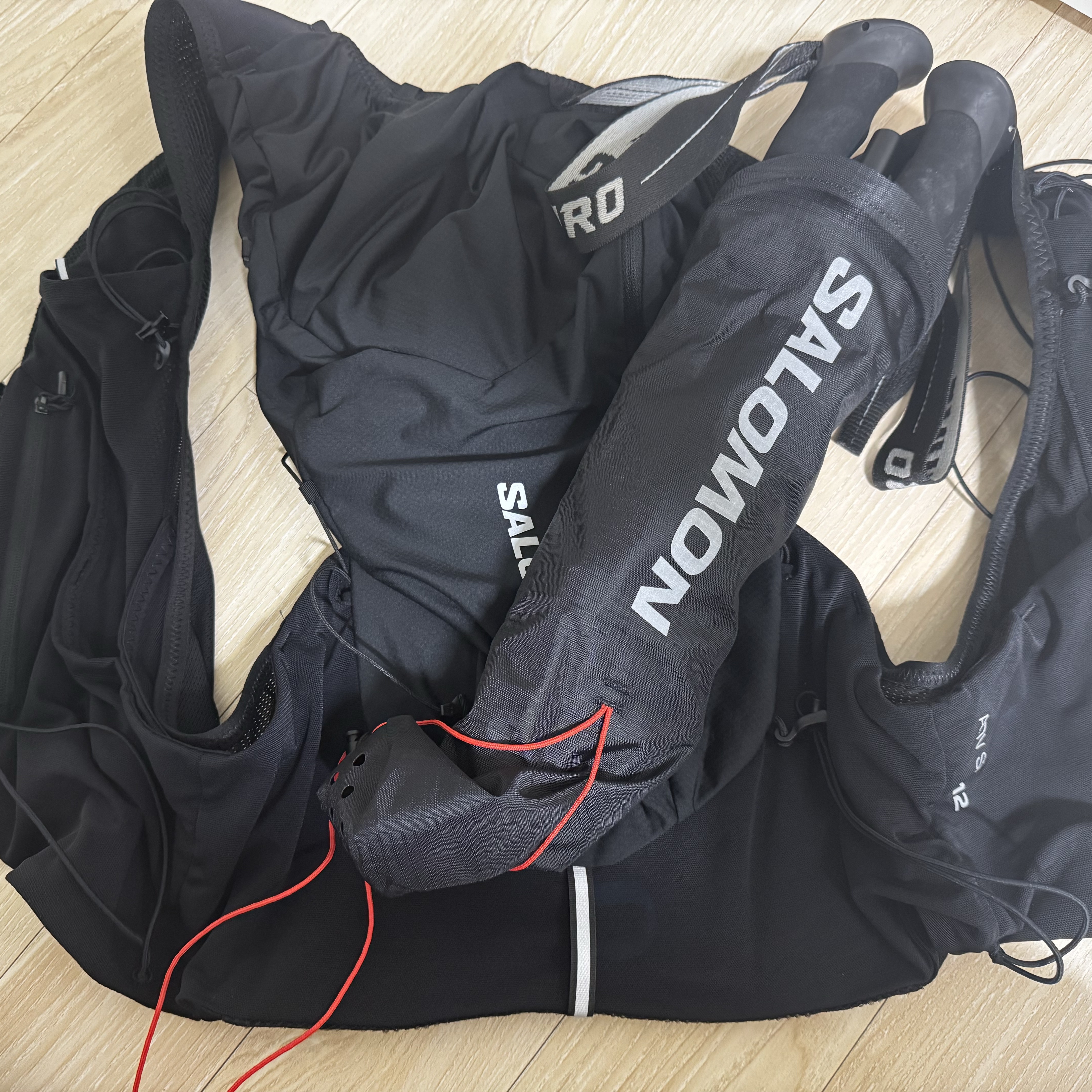 Salomon Advanced Skin 12 Set Black Ebony 착용 스타일