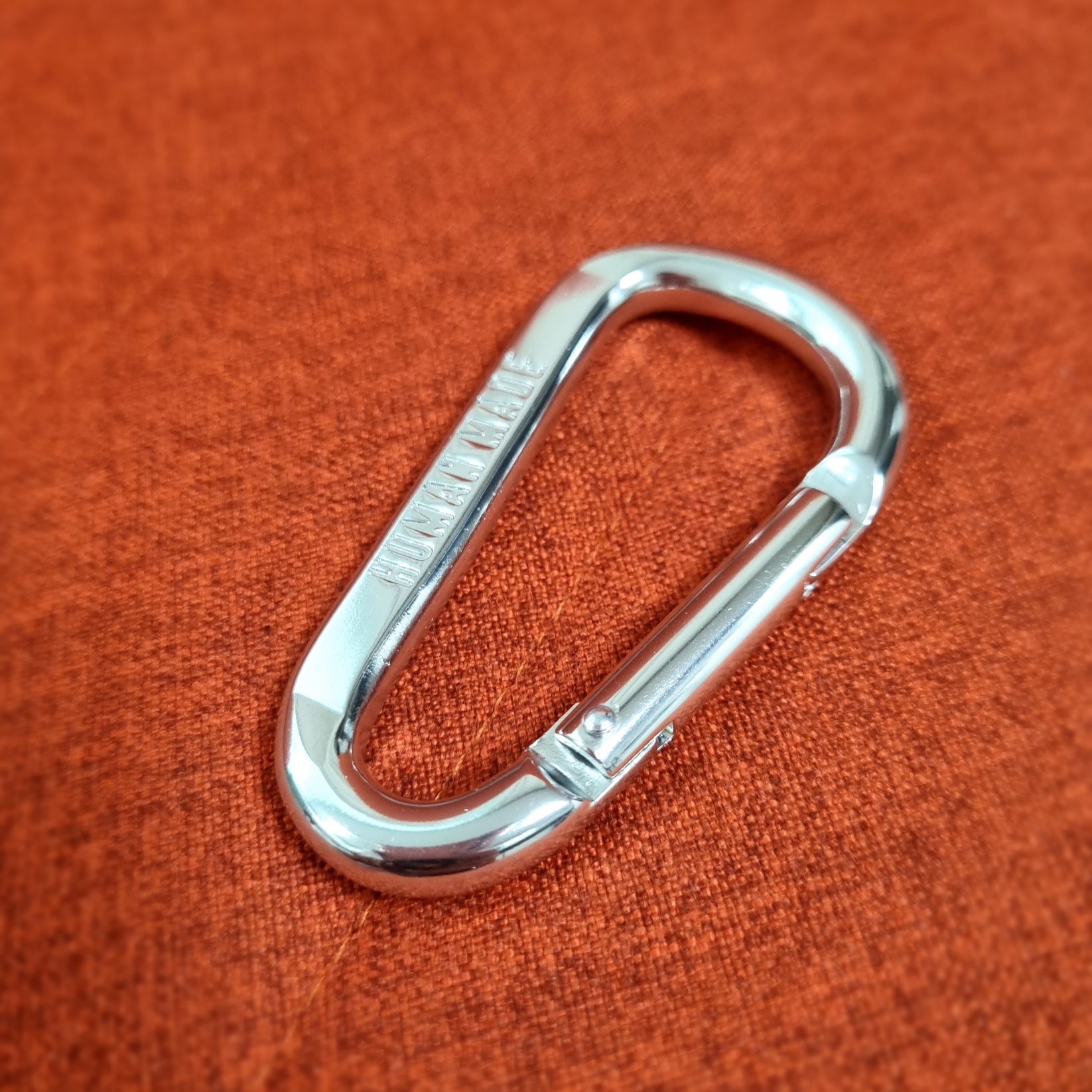 Human Made Carabiner 70mm Silver 착용 스타일