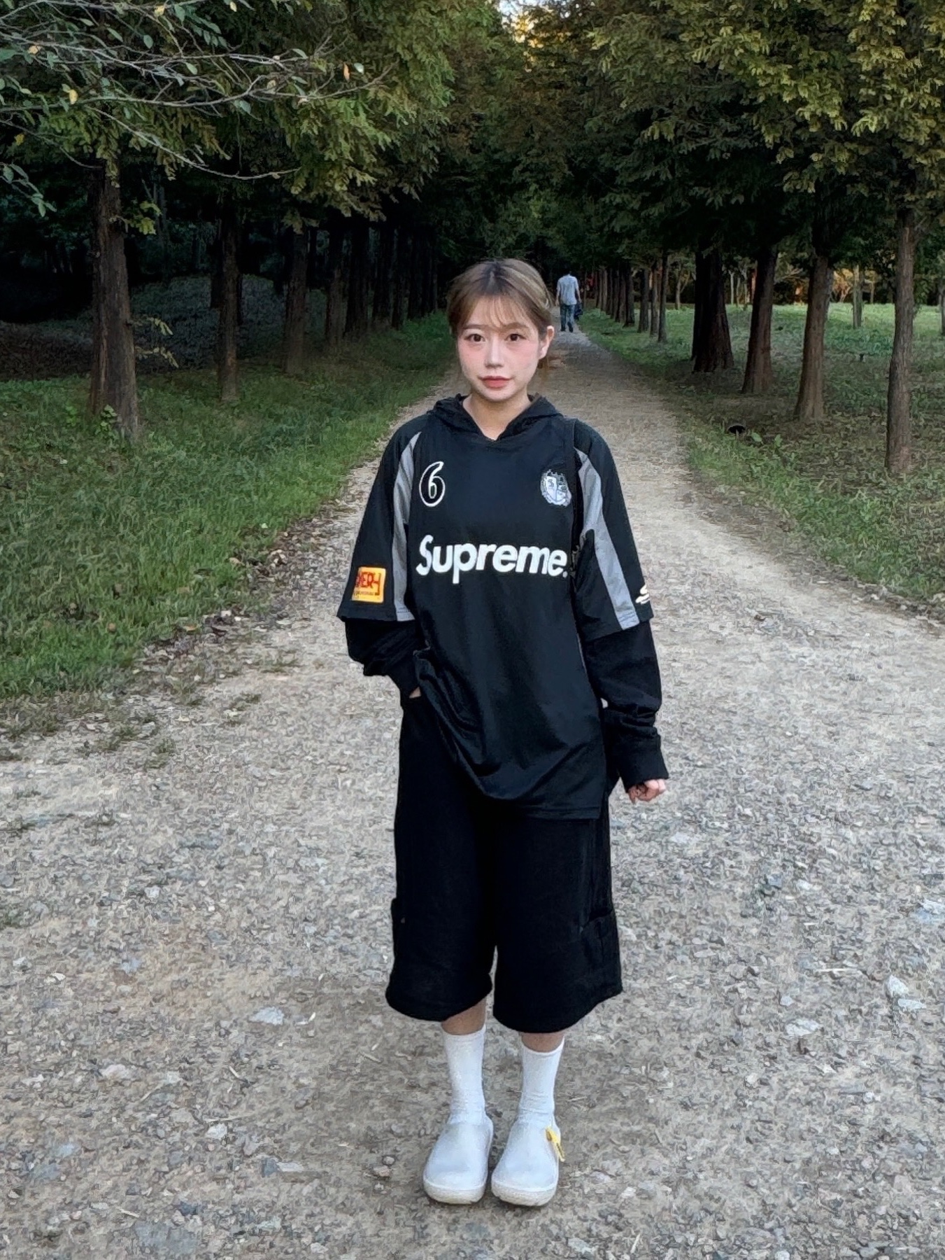 Supreme Hooded Soccer Jersey Black - 23FW 착용 스타일 - 3