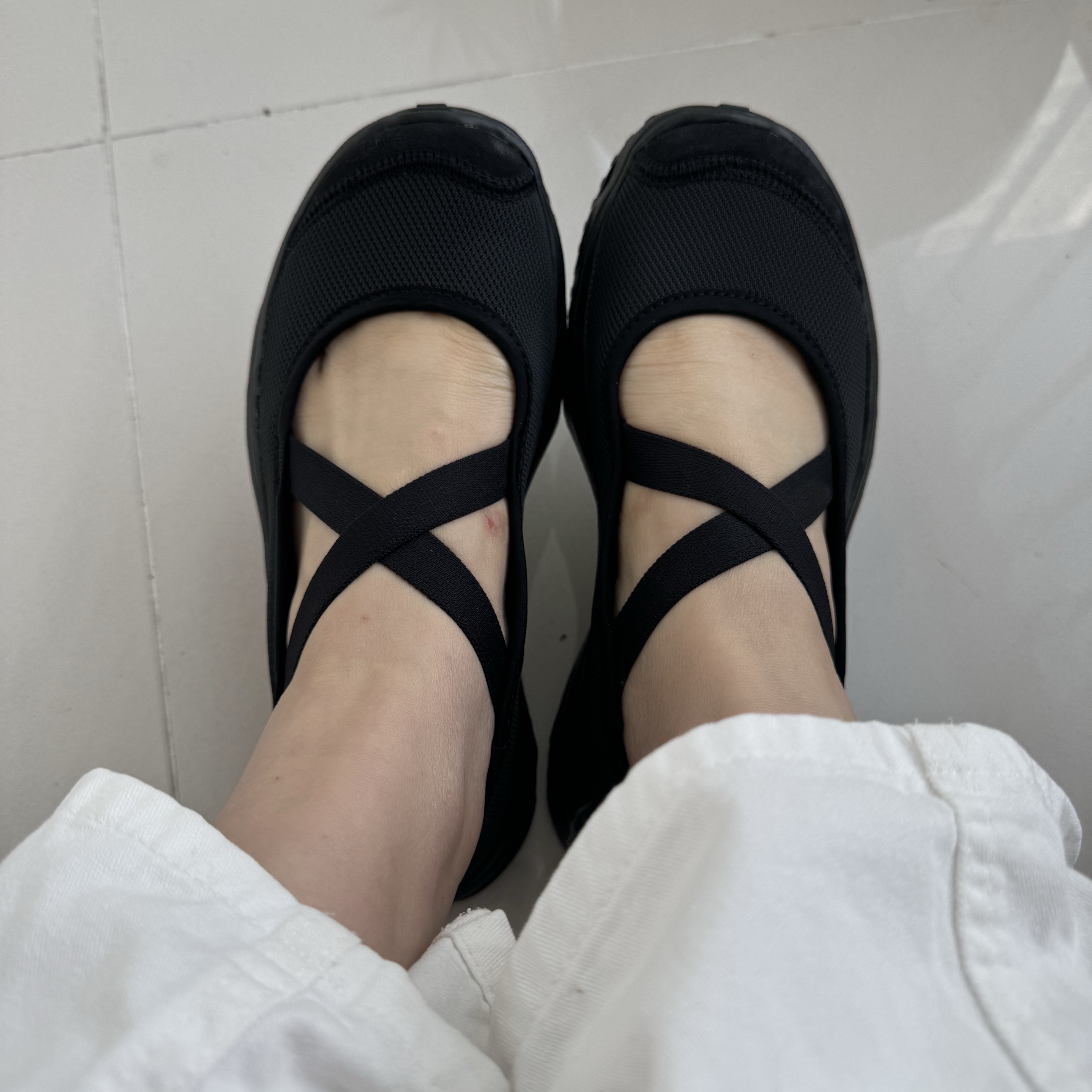 Salomon x Sandy Liang RX Marie Jeanne Black 착용 스타일