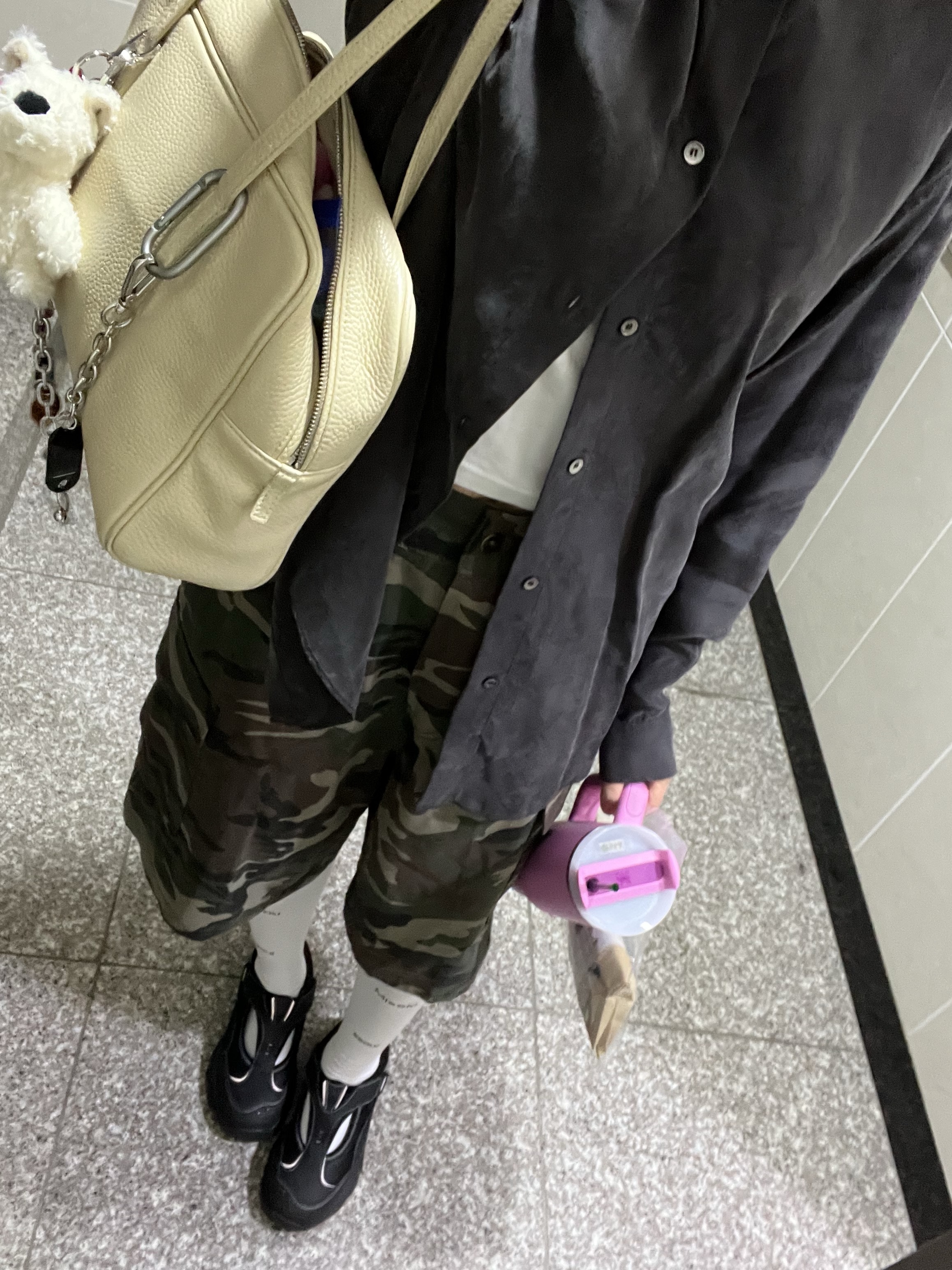 (W) Honsby Darling Harbour2 Black 착용 스타일 - 2