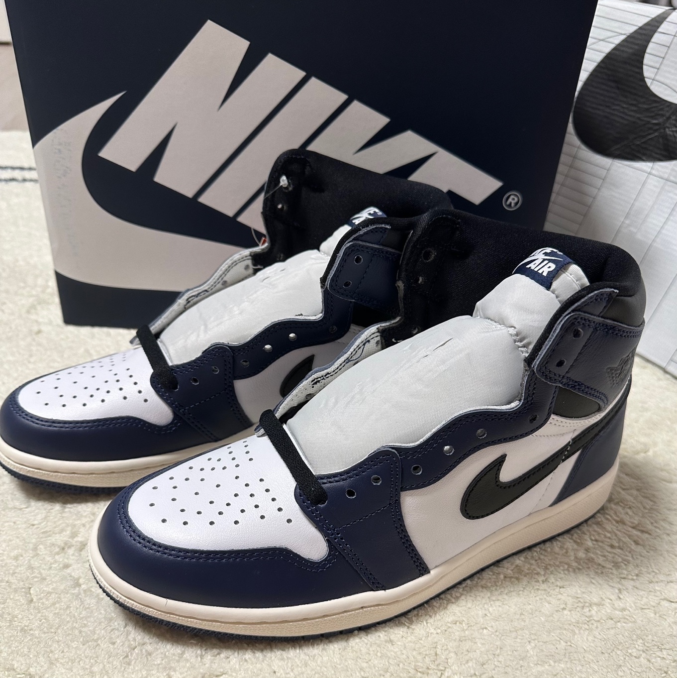 Jordan 1 Retro High OG Midnight Navy 착용 스타일 - 2
