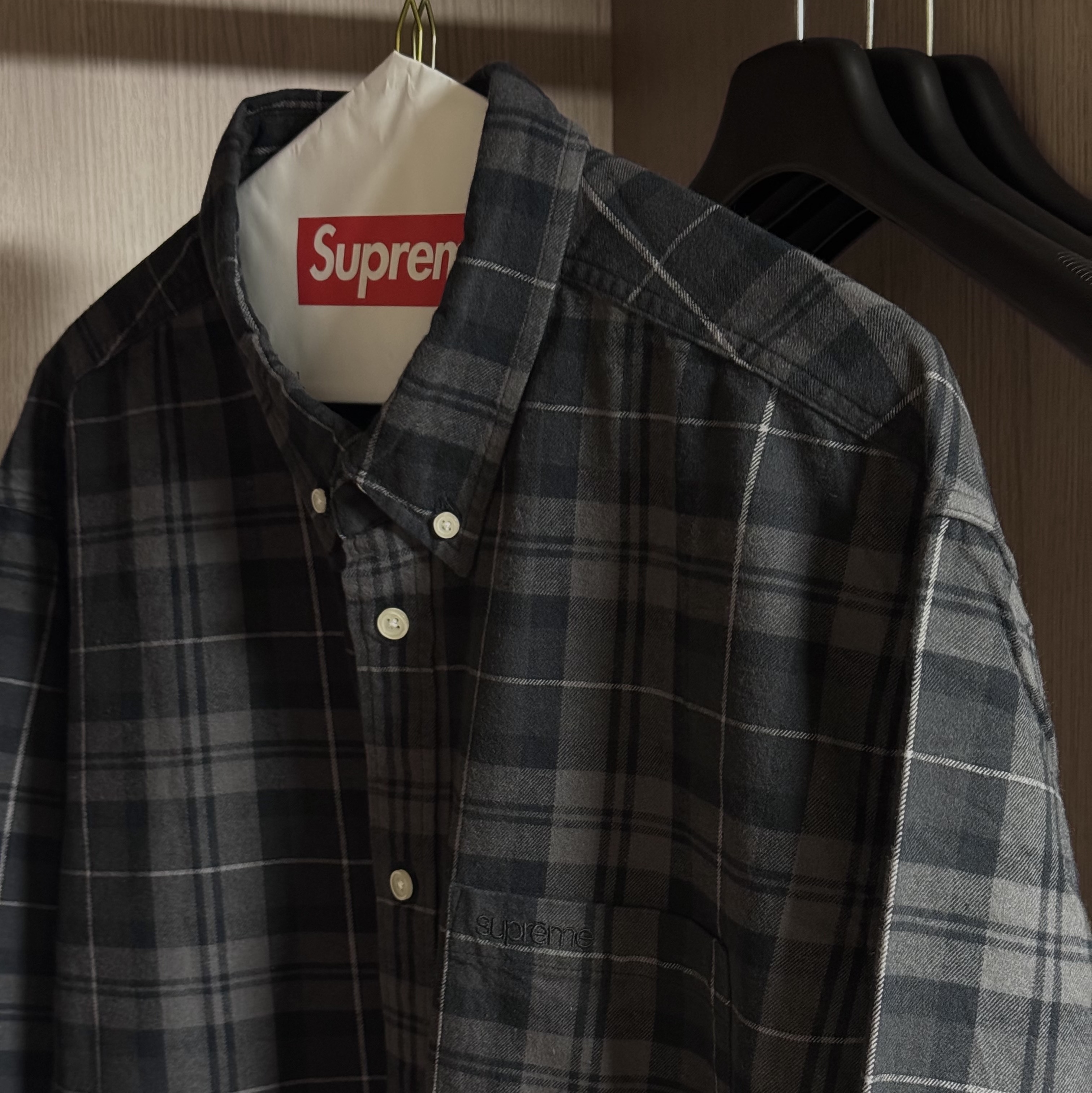Supreme Plaid Flannel Shirt Black - 24FW 착용 스타일
