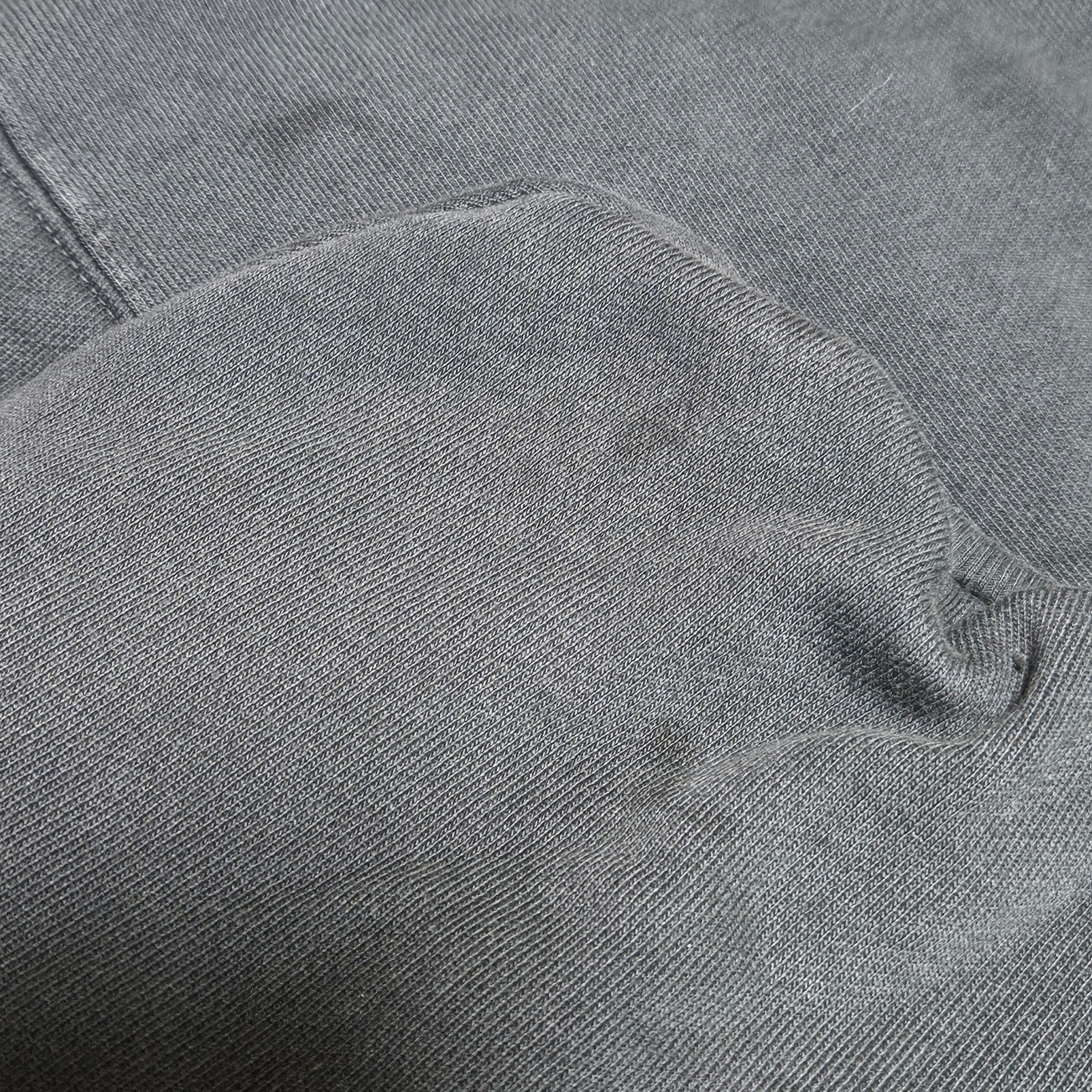 Yeezy Gap Engineered By Balenciaga Dove Hoodie Washed Black 착용 스타일 - 4