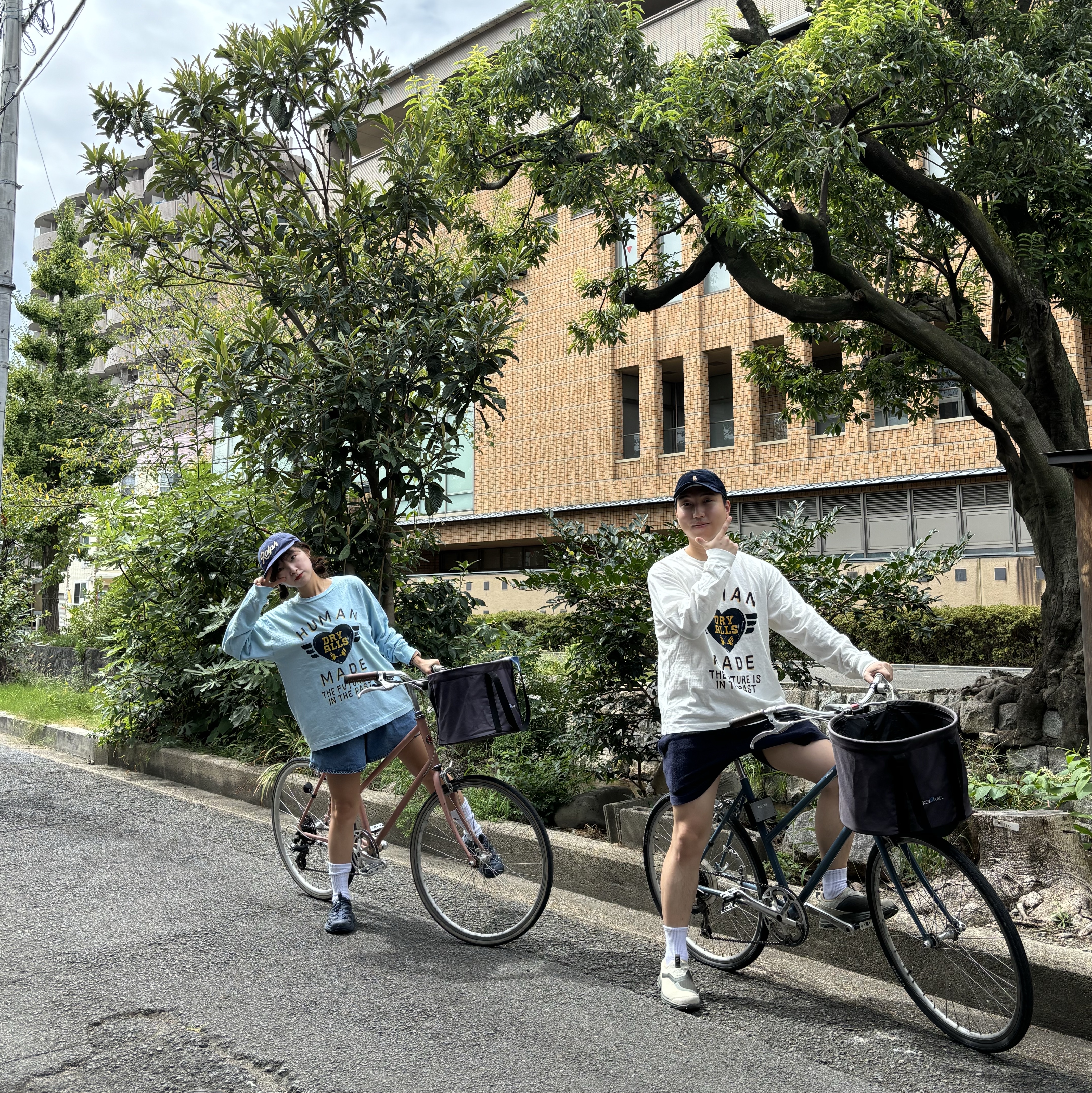 Human Made Graphic L/S T-Shirt Blue, Hoka Hopara Navy 착용 스타일 - 3