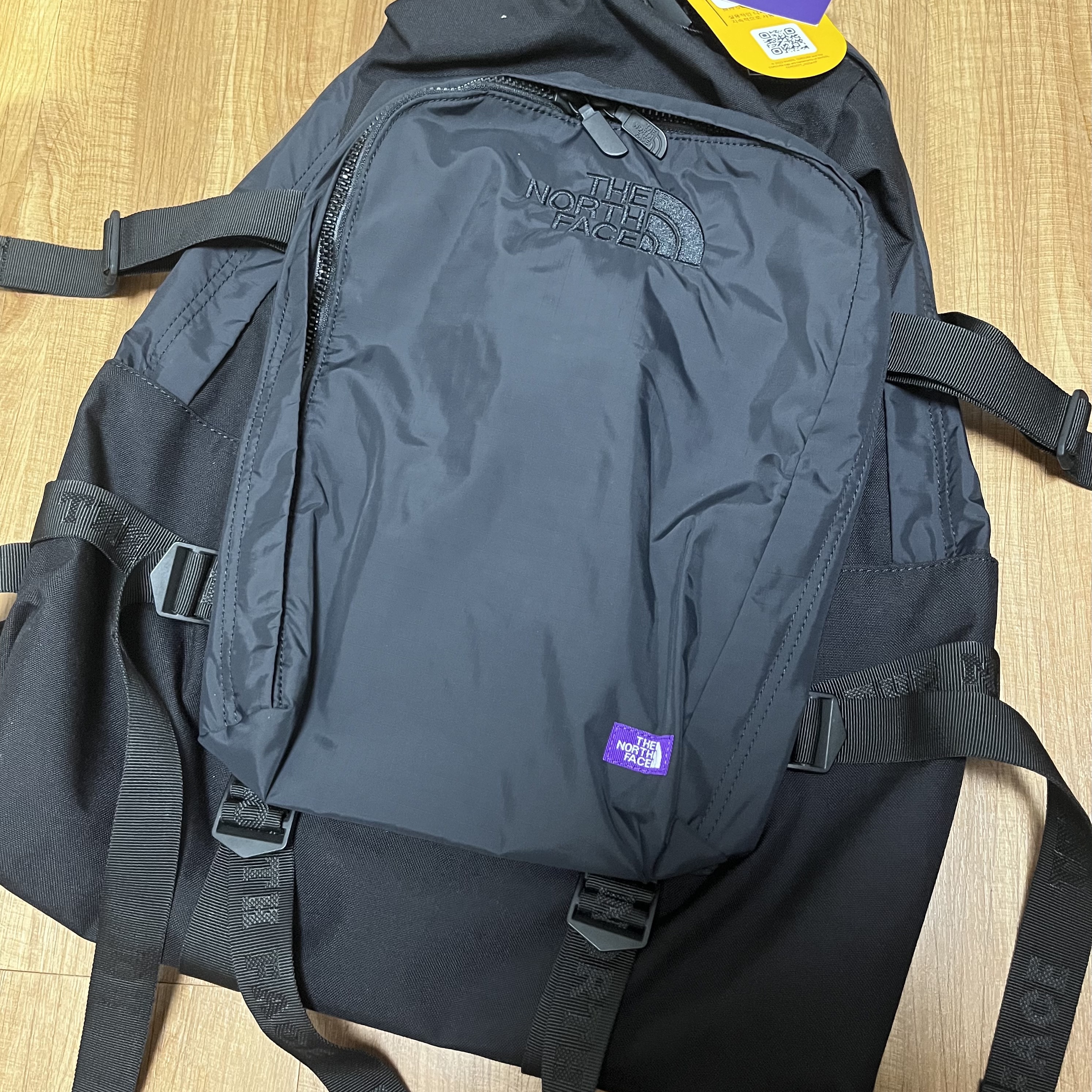 Stussy Wave Dye Beach Shell Jacket Black, The North Face Purple Label Cordura Nylon Day Pack Black 착용 스타일 - 2