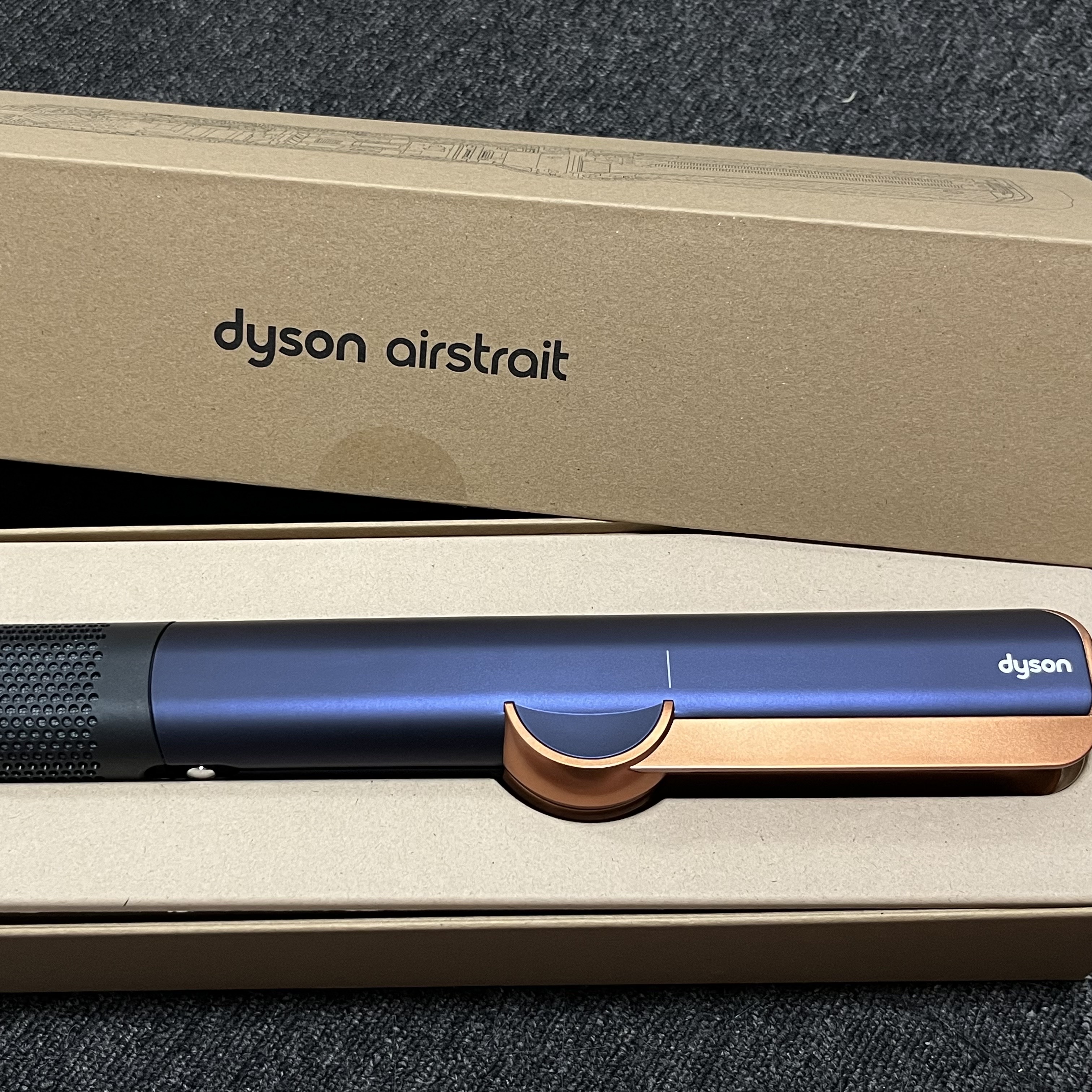 Dyson Airstraight Straightener Blue Copper (Korean Ver.) 착용 스타일