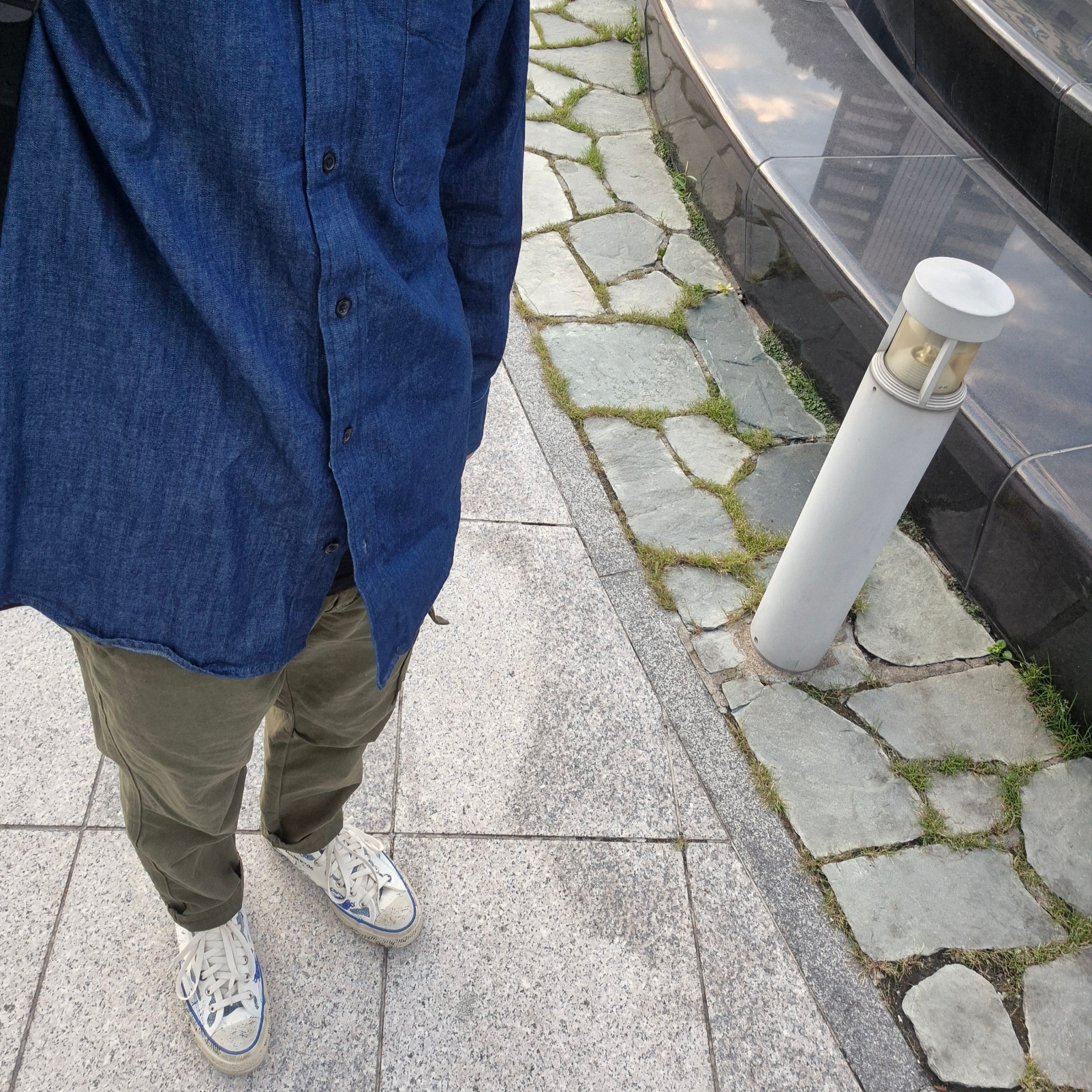 Converse x Ader Error Chuck 70 High White 착용 스타일 - 1