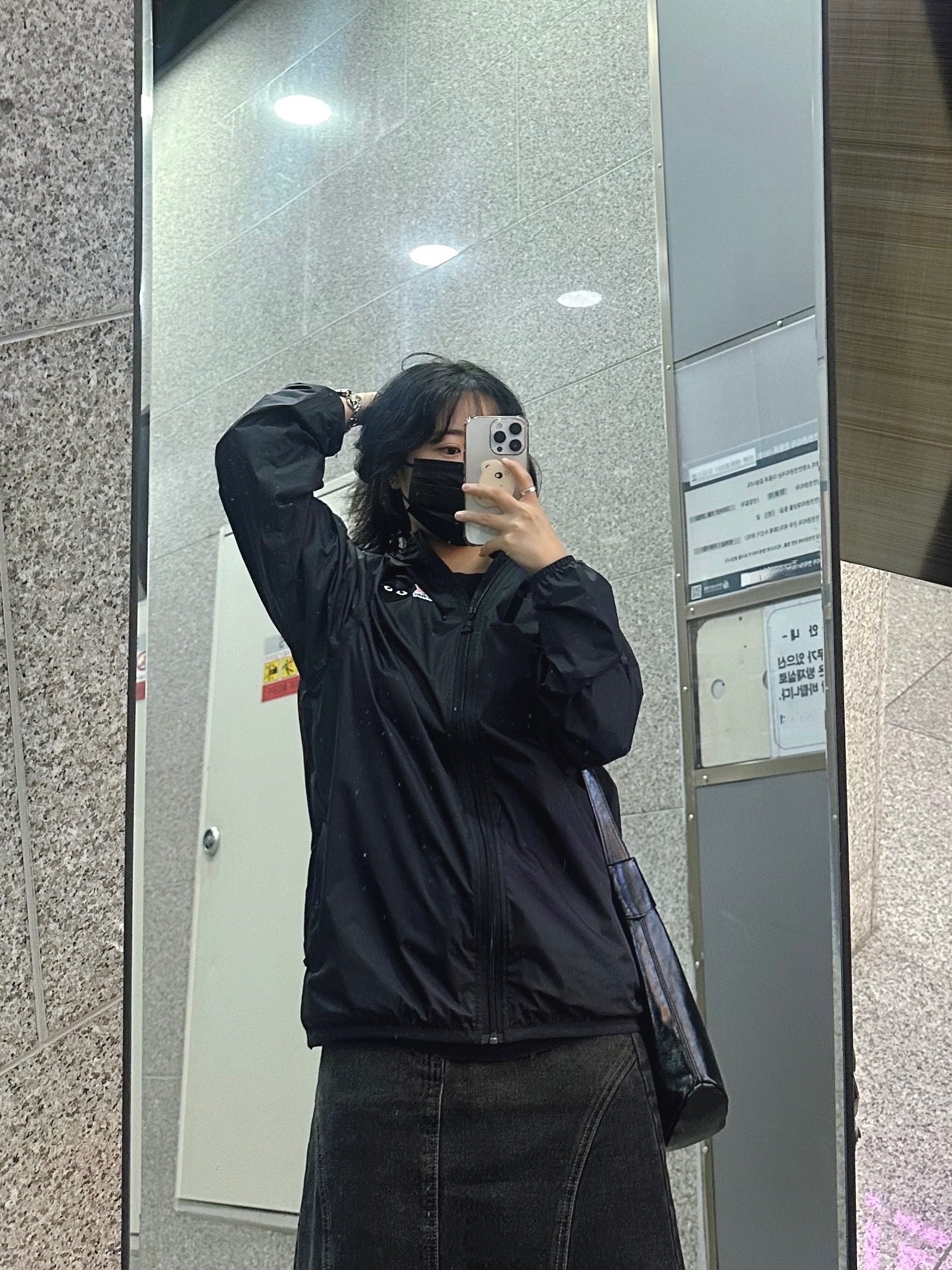 Play Comme des Garcons x K-Way Full Zip Jacket Black 착용 스타일 - 2