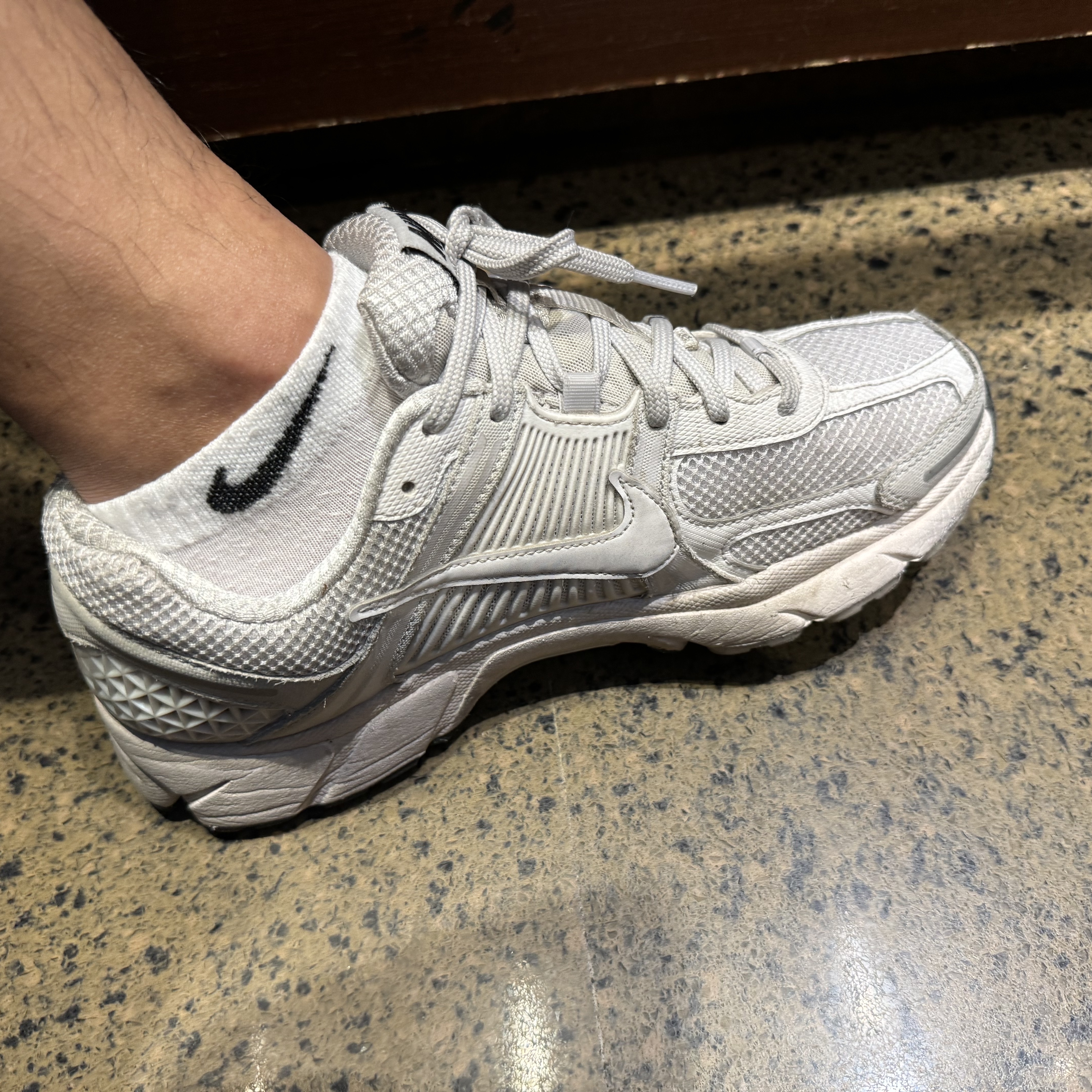 Nike Zoom Vomero 5 SP Vast Grey 2023 착용 스타일