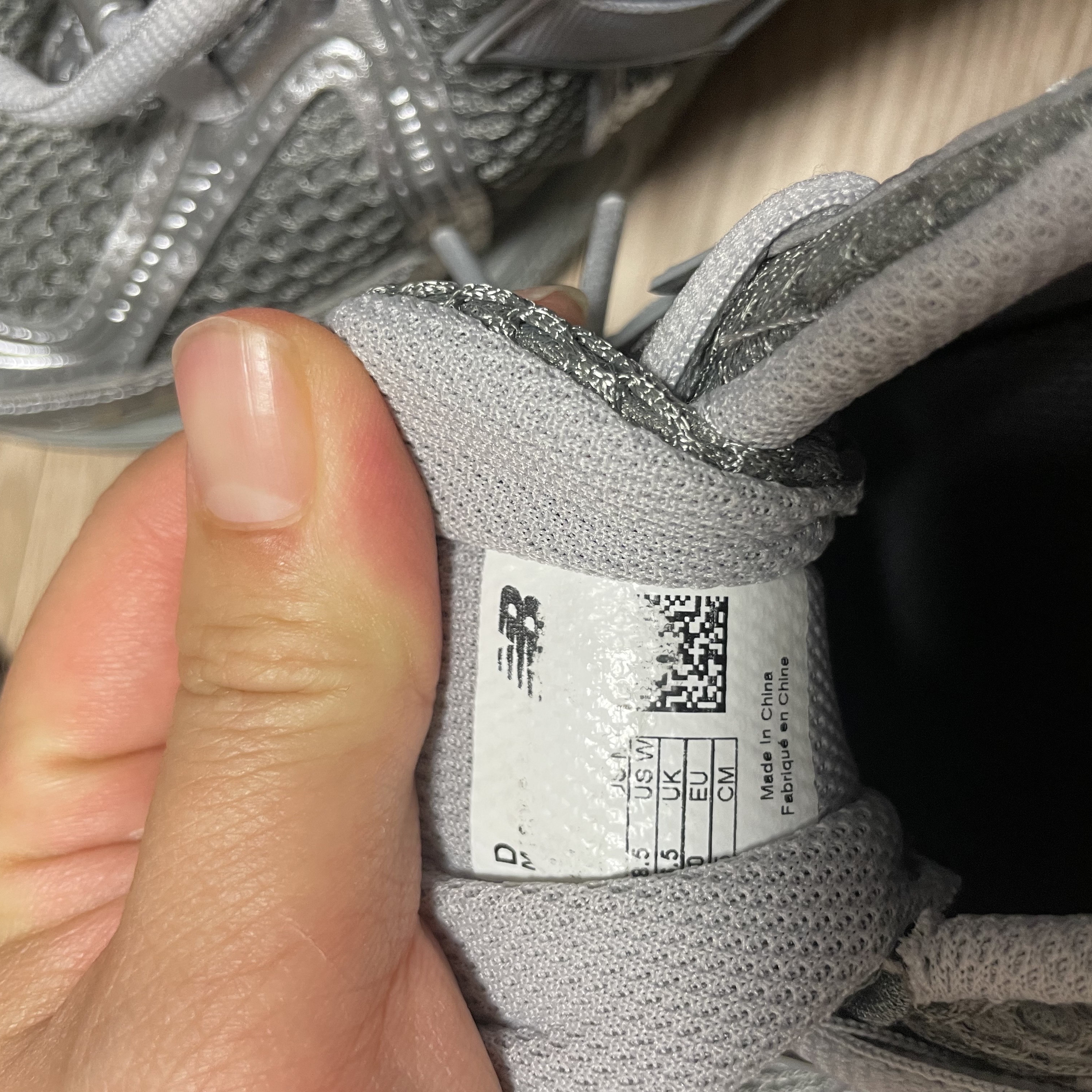 New Balance 1906R Harbor Grey Silver Metalic 착용 스타일 - 1